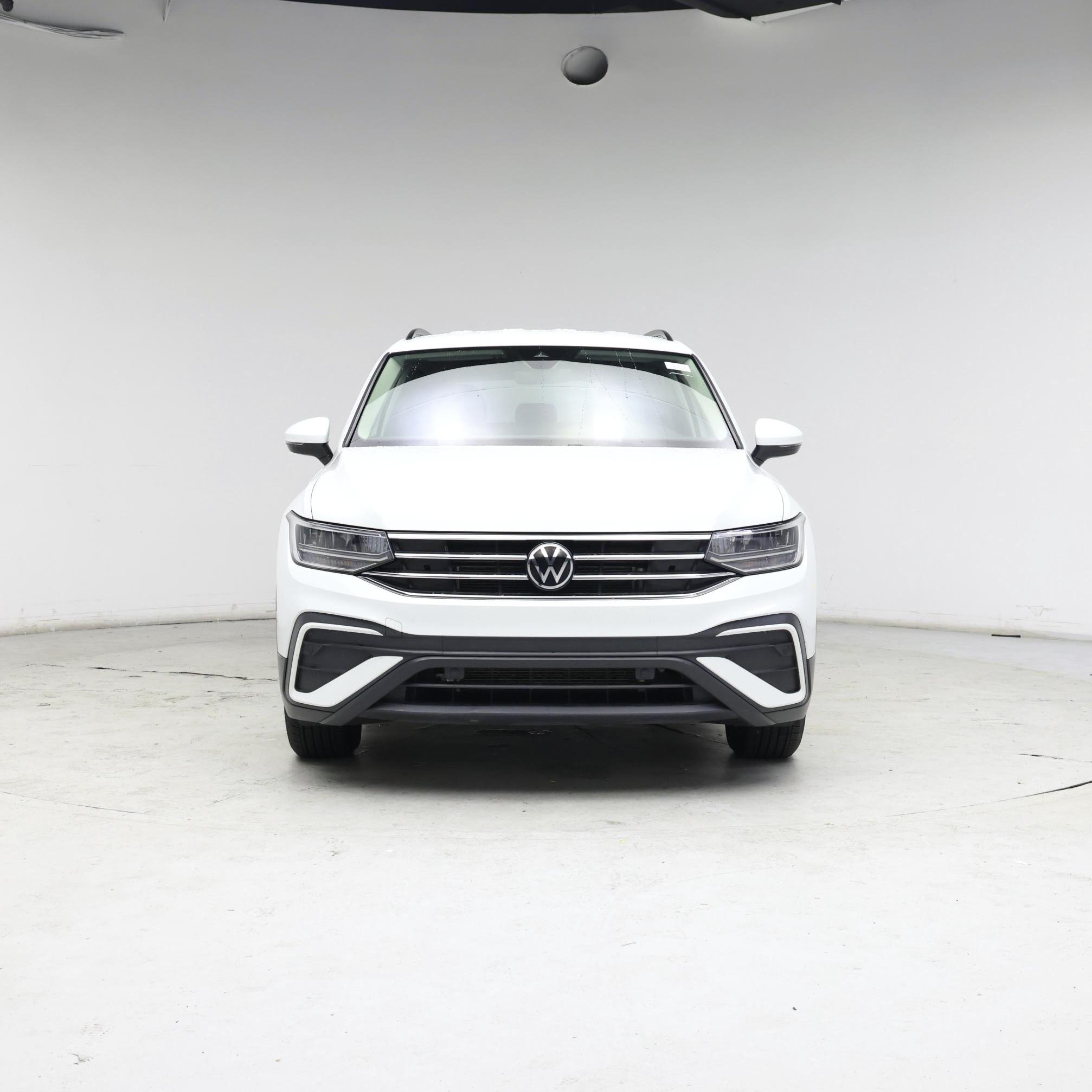 Thumbnail: 2023 Volkswagen Tiguan - 5