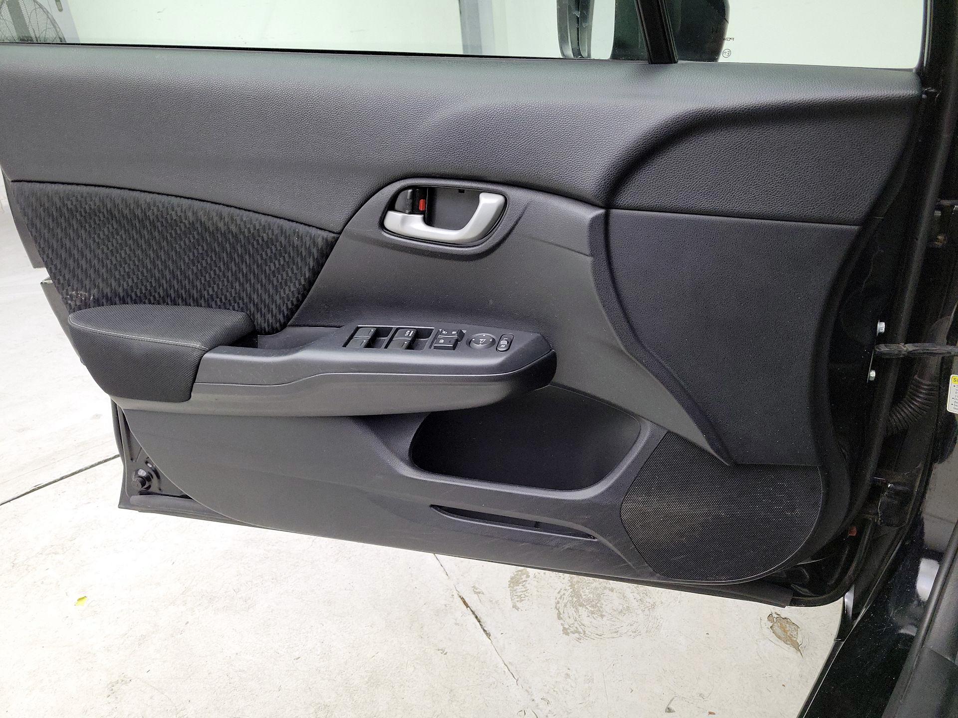 Thumbnail: 2015 Honda Civic - 12