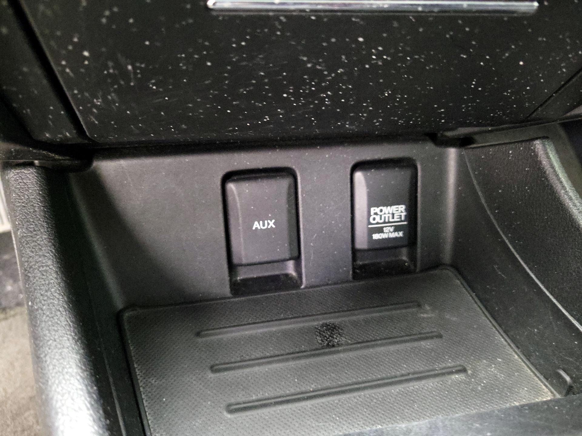 Thumbnail: 2015 Honda Civic - 18