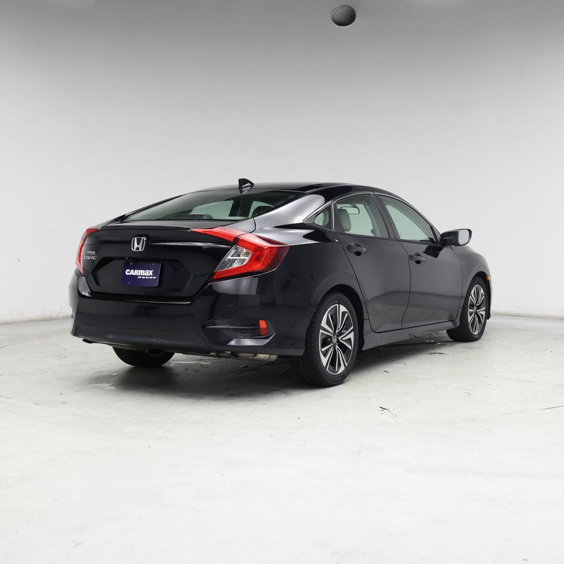 Thumbnail: 2016 Honda Civic - 8