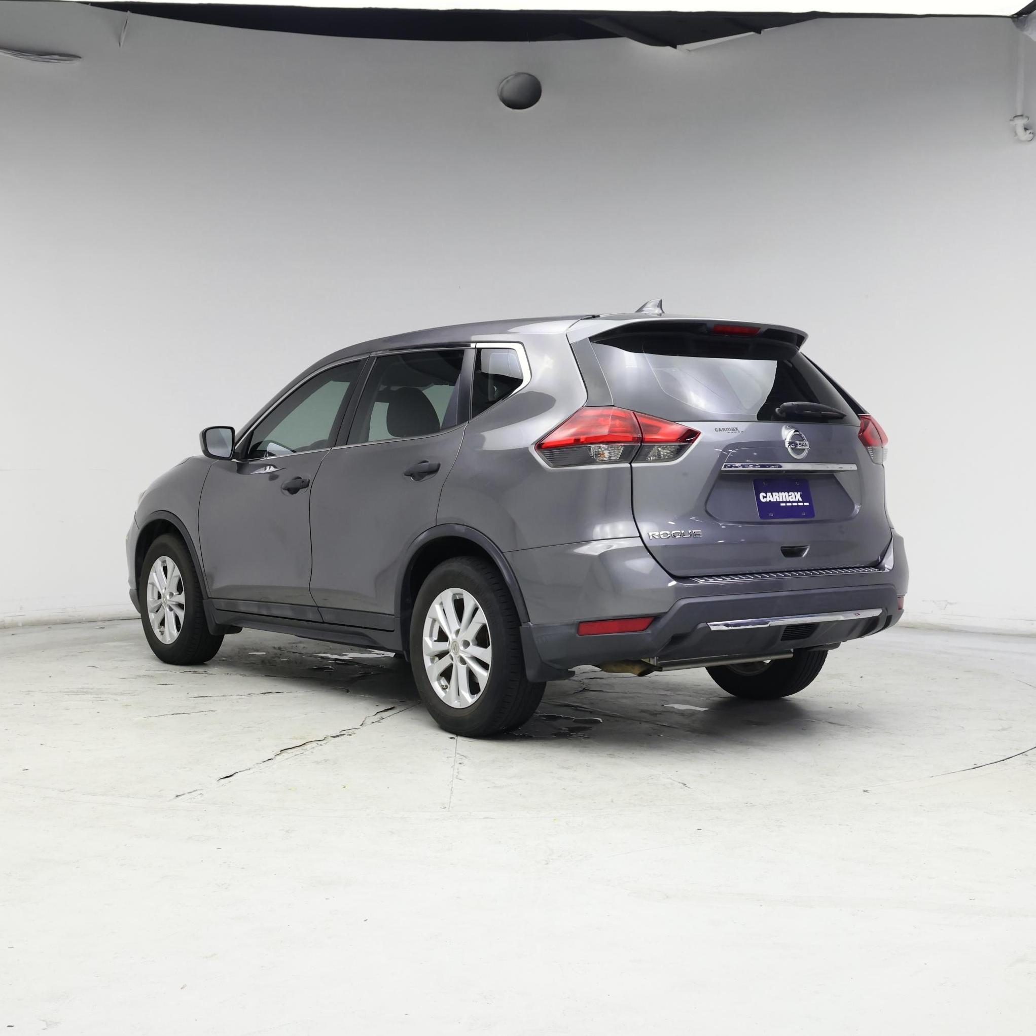 Thumbnail: 2017 Nissan Rogue - 2