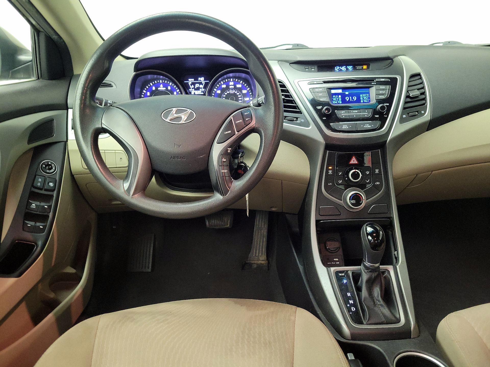 Thumbnail: 2014 Hyundai Elantra - 10