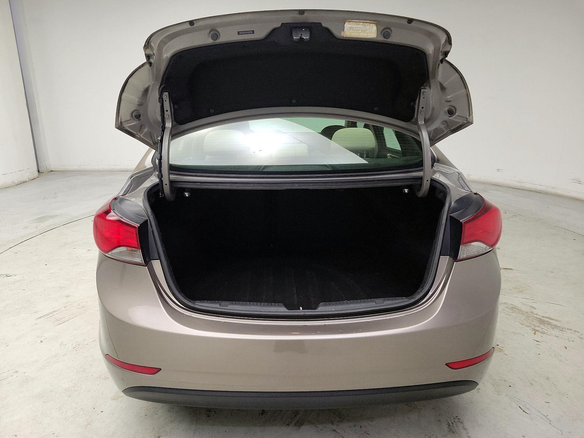Thumbnail: 2014 Hyundai Elantra - 19