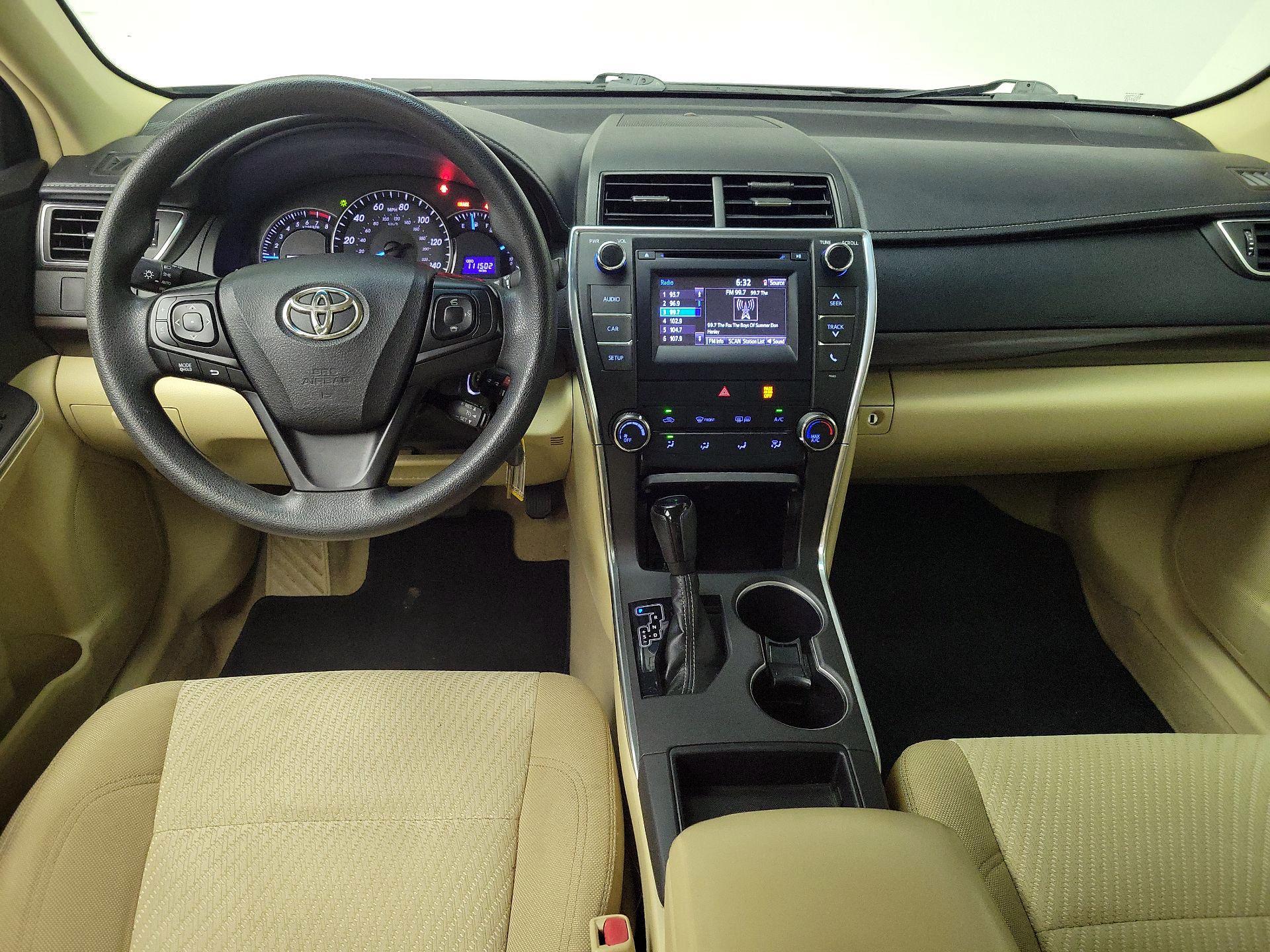 Thumbnail: 2015 Toyota Camry - 9
