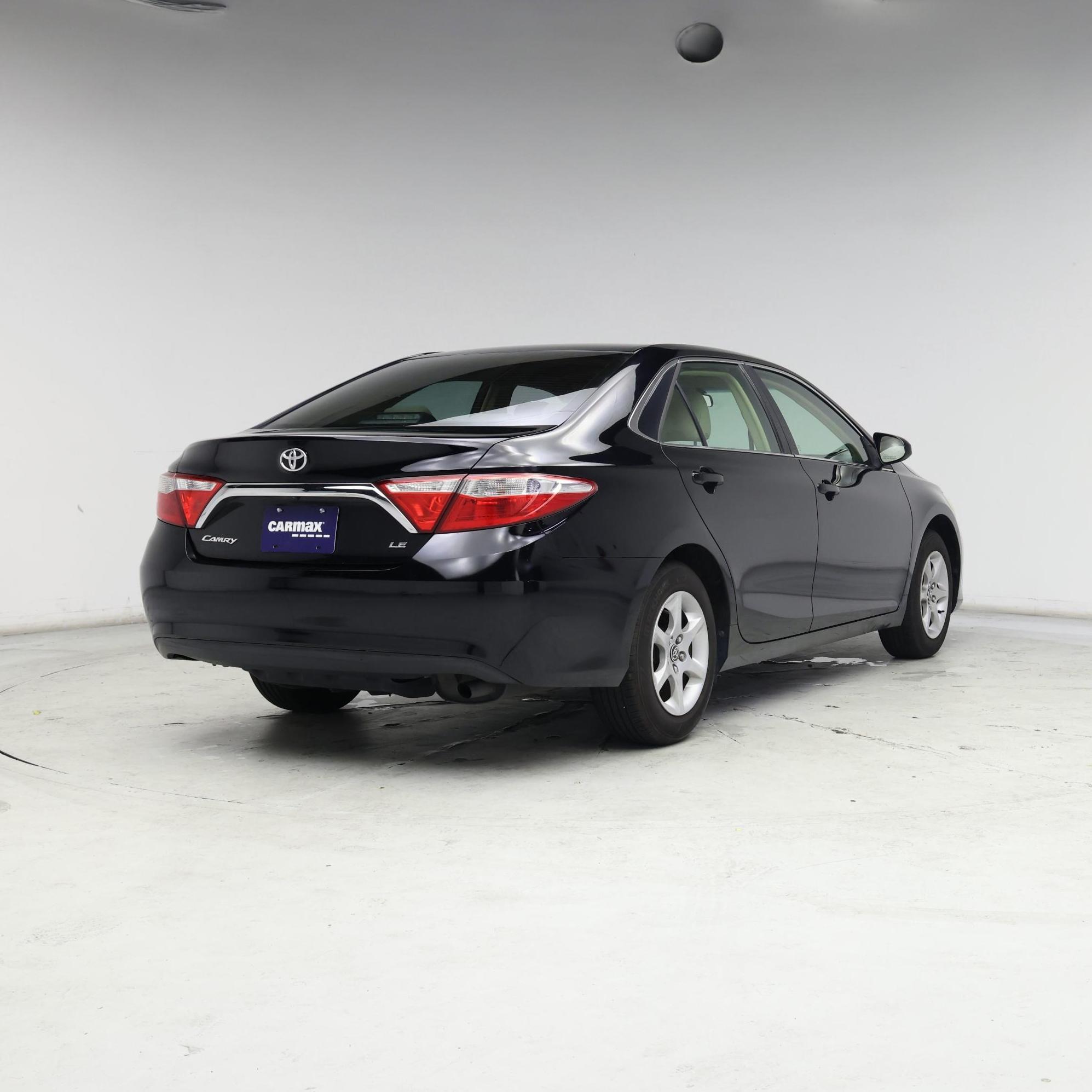 Thumbnail: 2015 Toyota Camry - 8