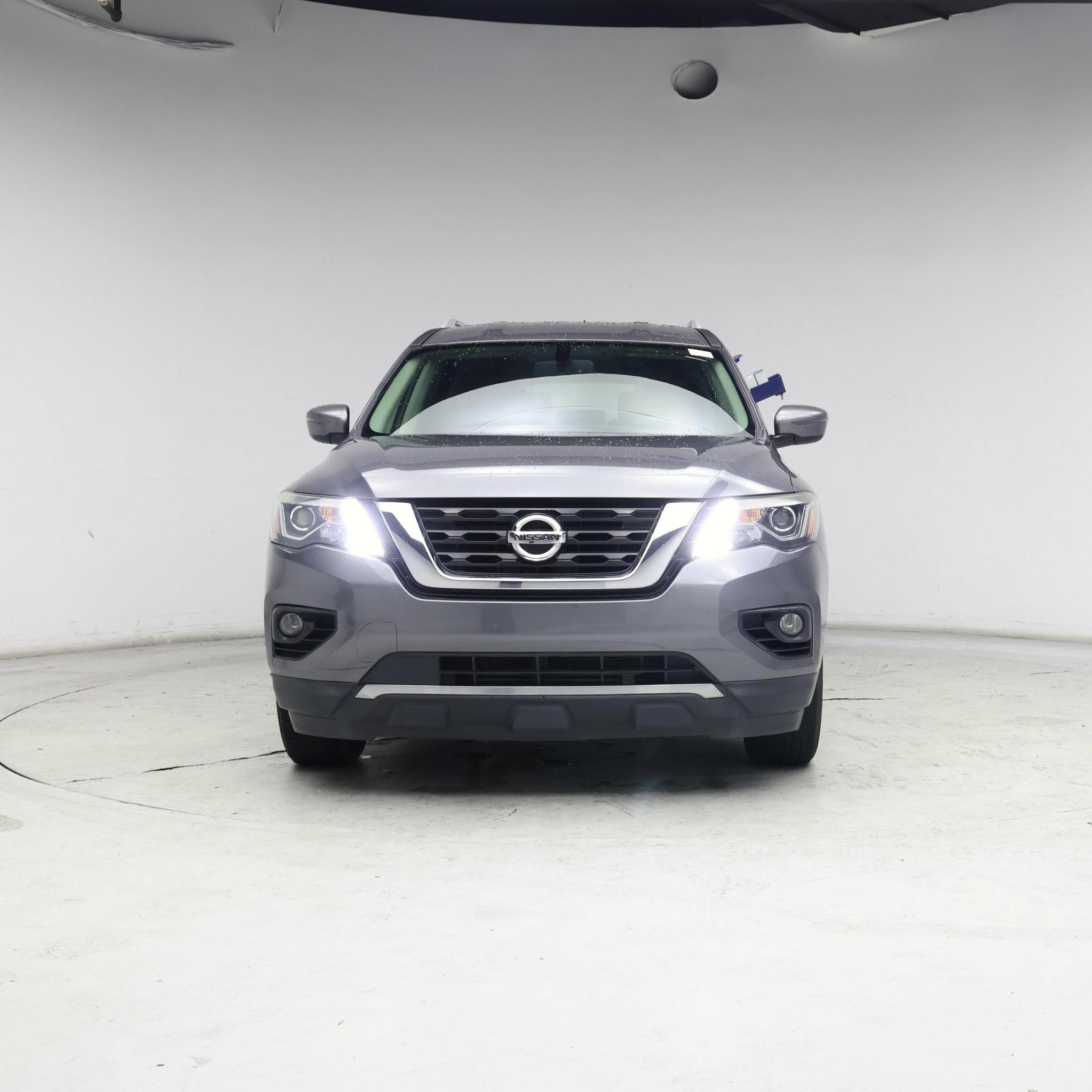 Thumbnail: 2017 Nissan Pathfinder - 5