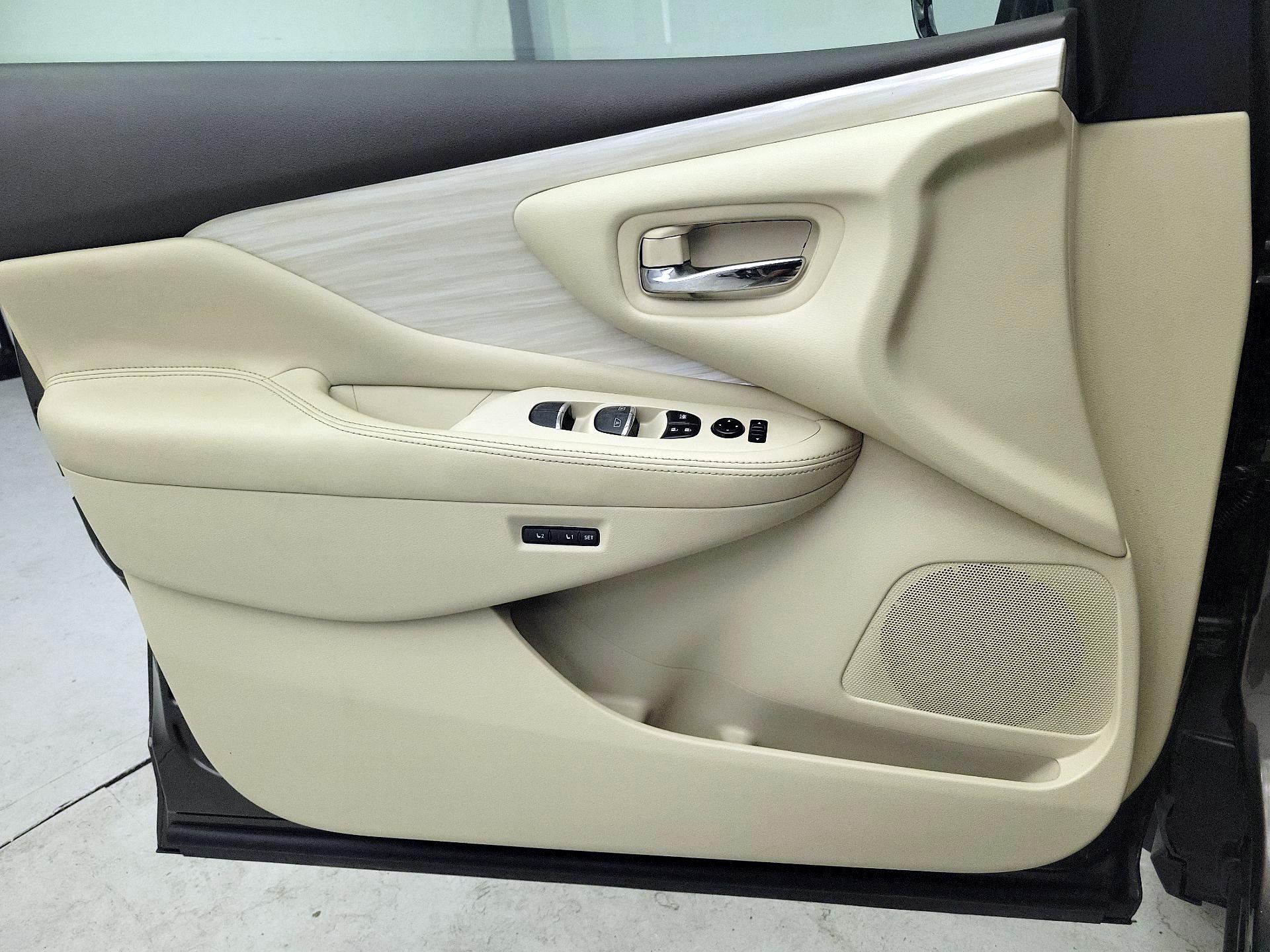 Thumbnail: 2016 Nissan Murano - 12