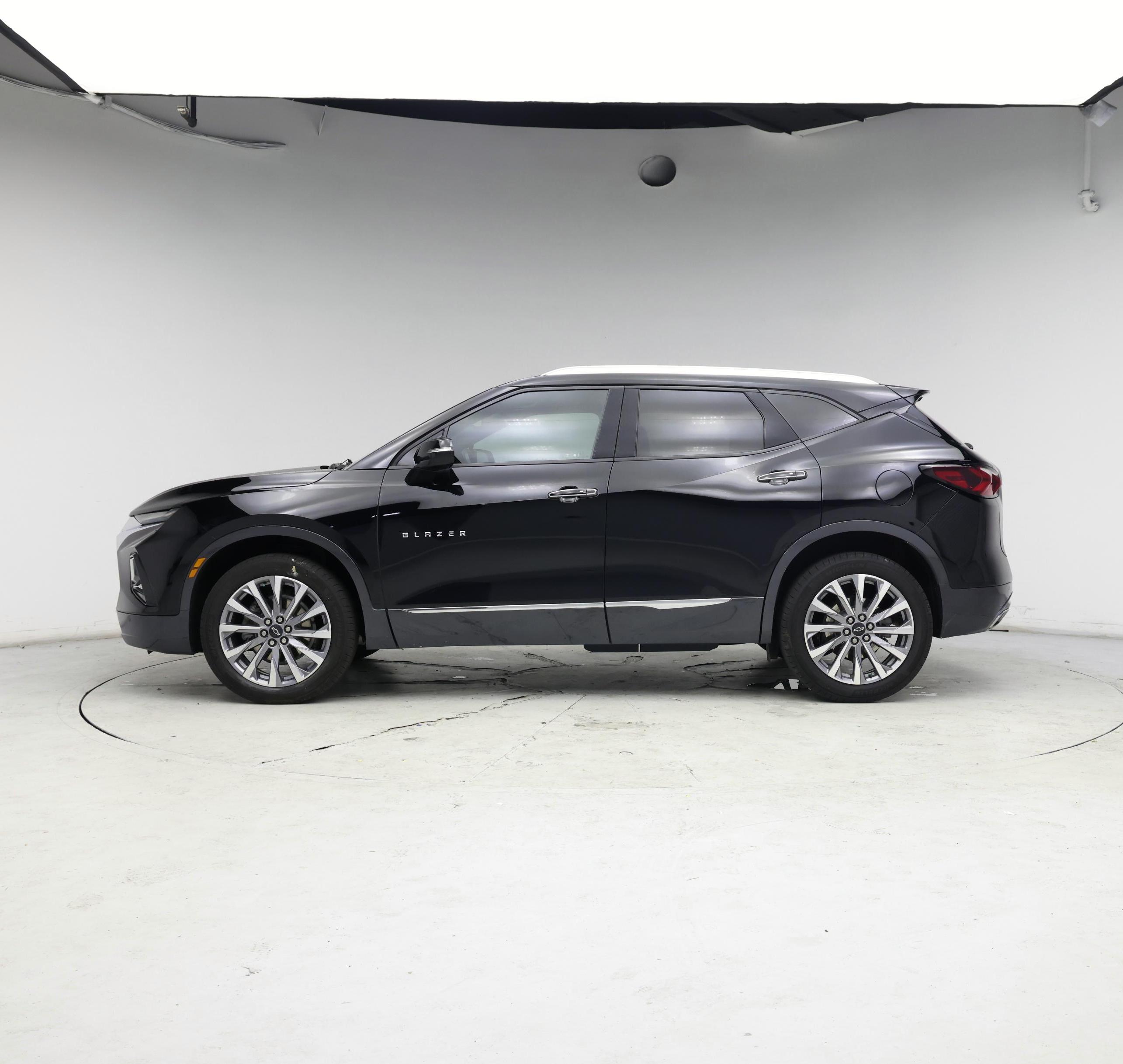 Thumbnail: 2022 Chevrolet Blazer - 3