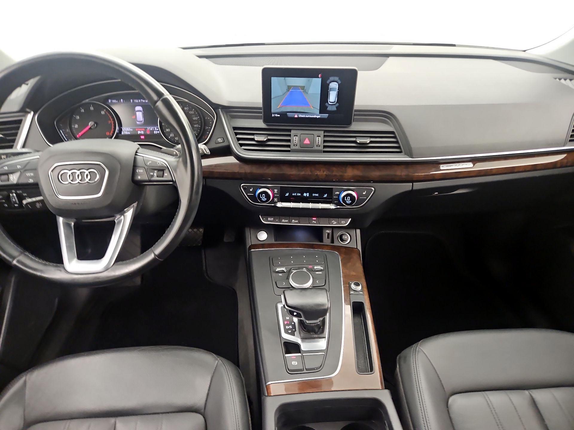 Thumbnail: 2020 Audi Q5 - 9
