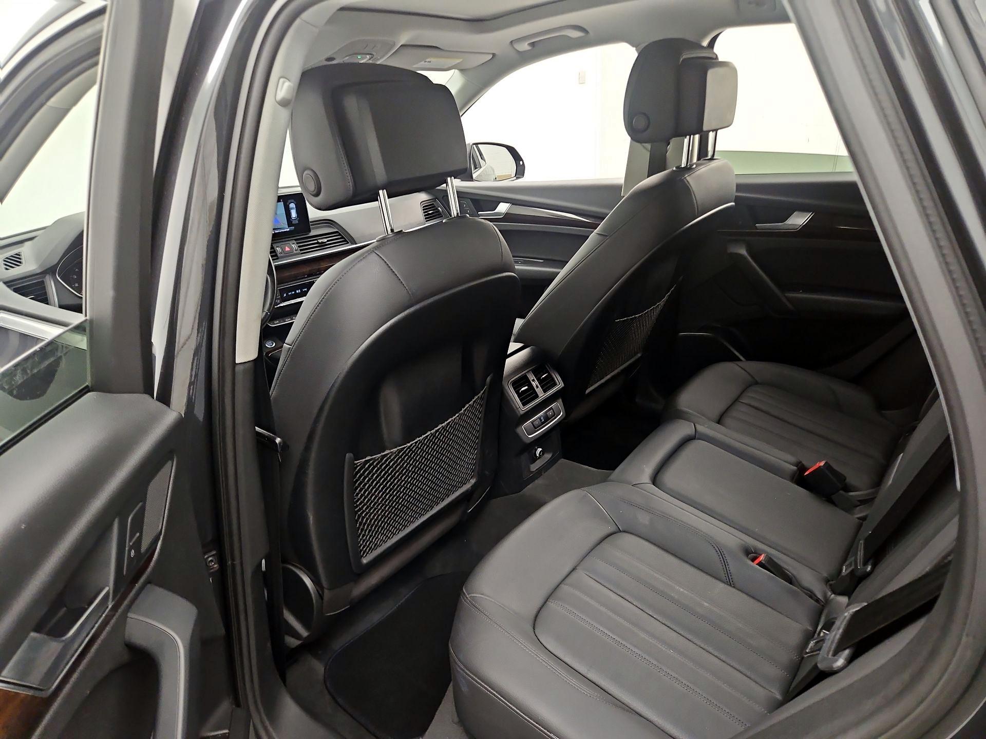 Thumbnail: 2020 Audi Q5 - 19