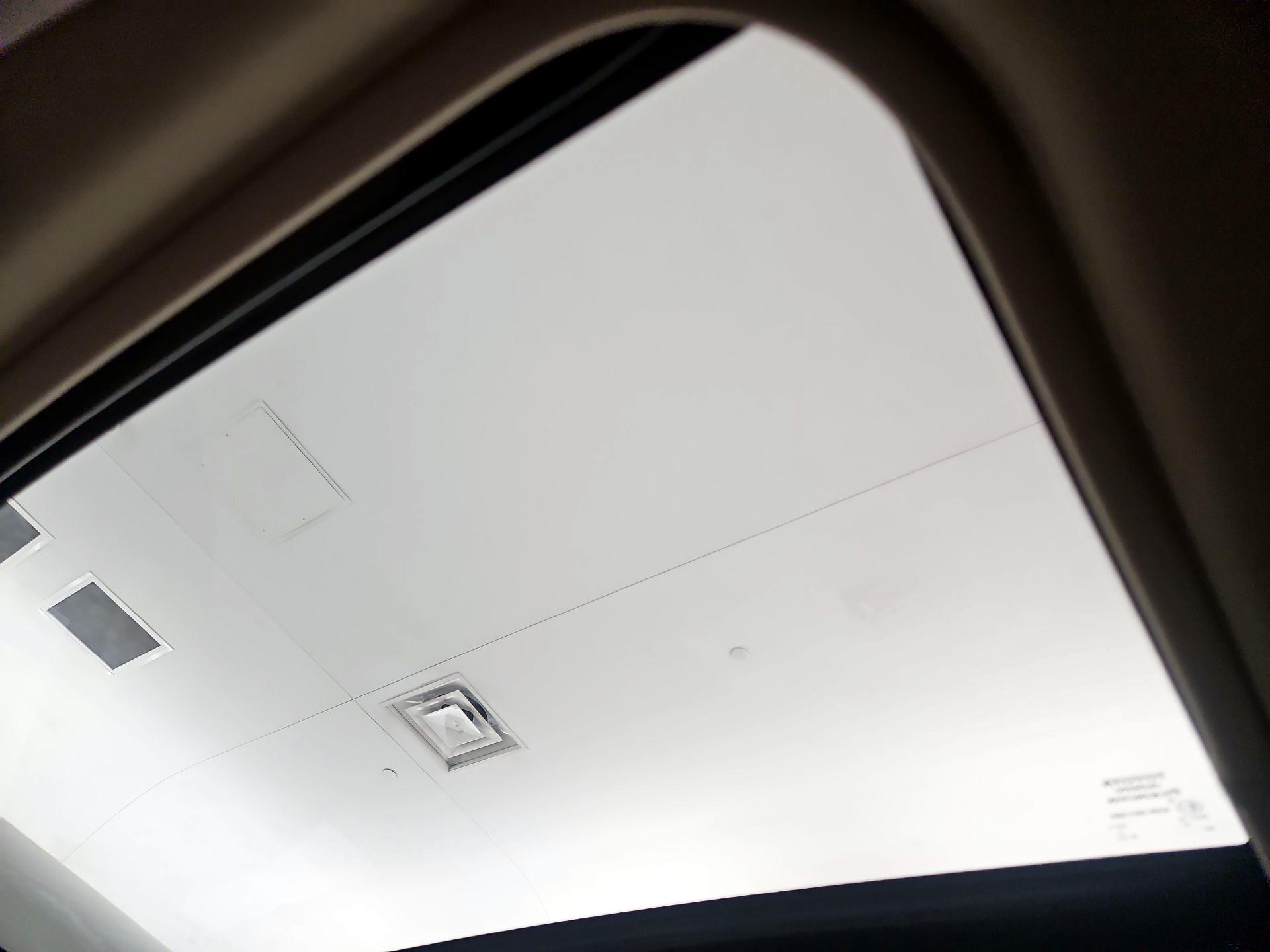 Thumbnail: 2021 Toyota Avalon - 18