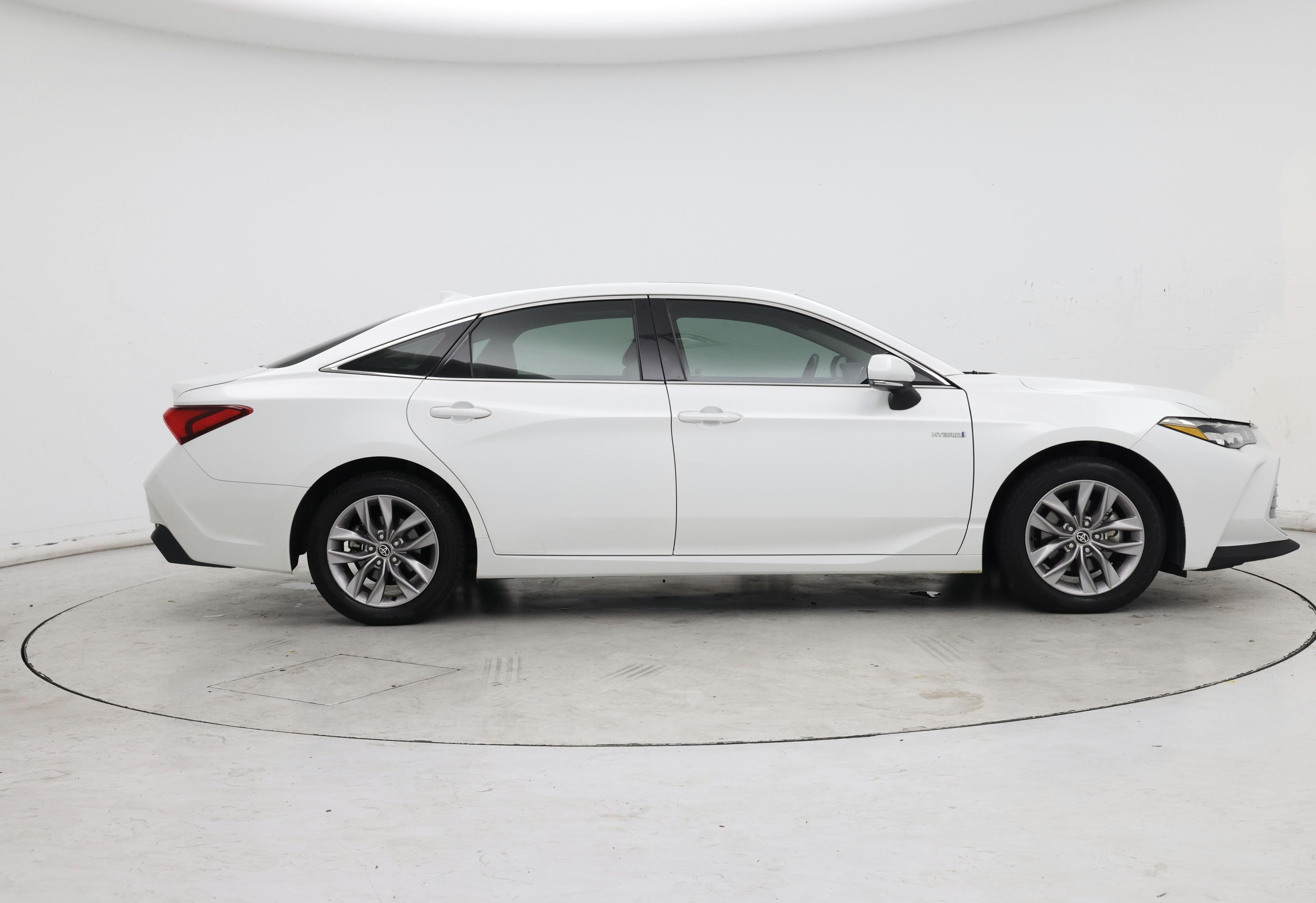 Thumbnail: 2021 Toyota Avalon - 7