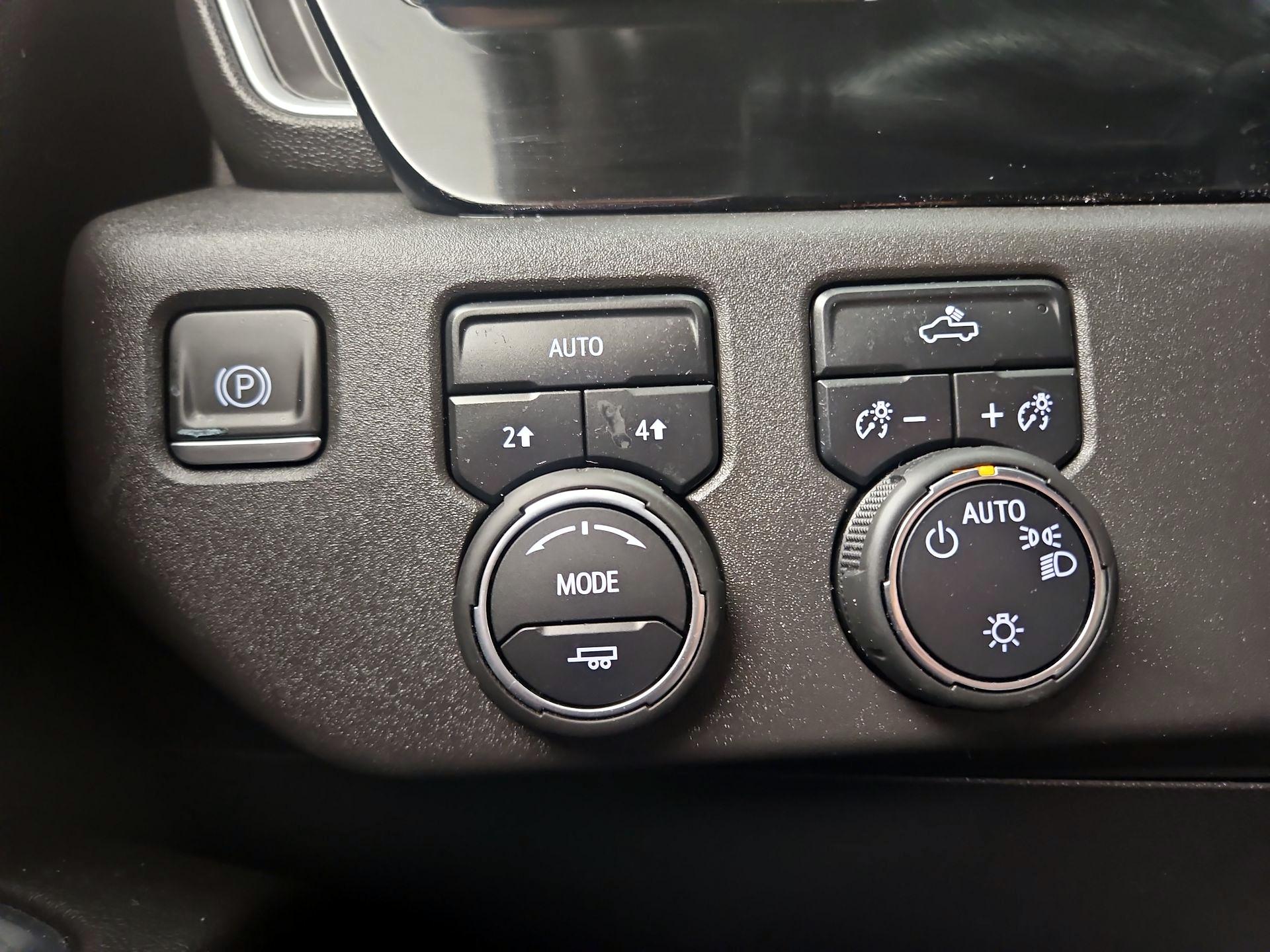 Thumbnail: 2022 Chevrolet Silverado 1500 - 13