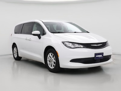 White 2022 Chrysler Voyager LX