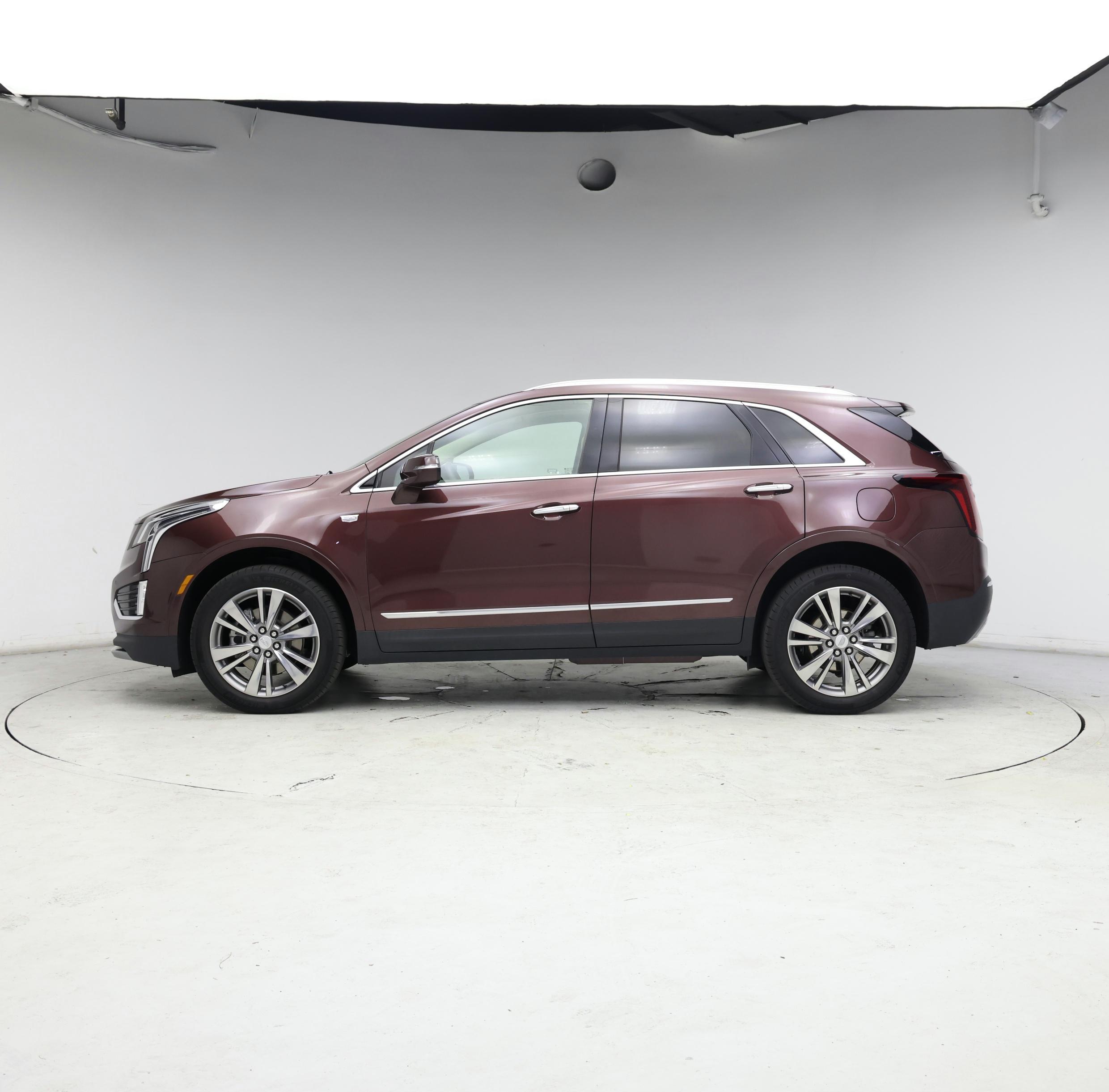Thumbnail: 2022 Cadillac XT5 - 3