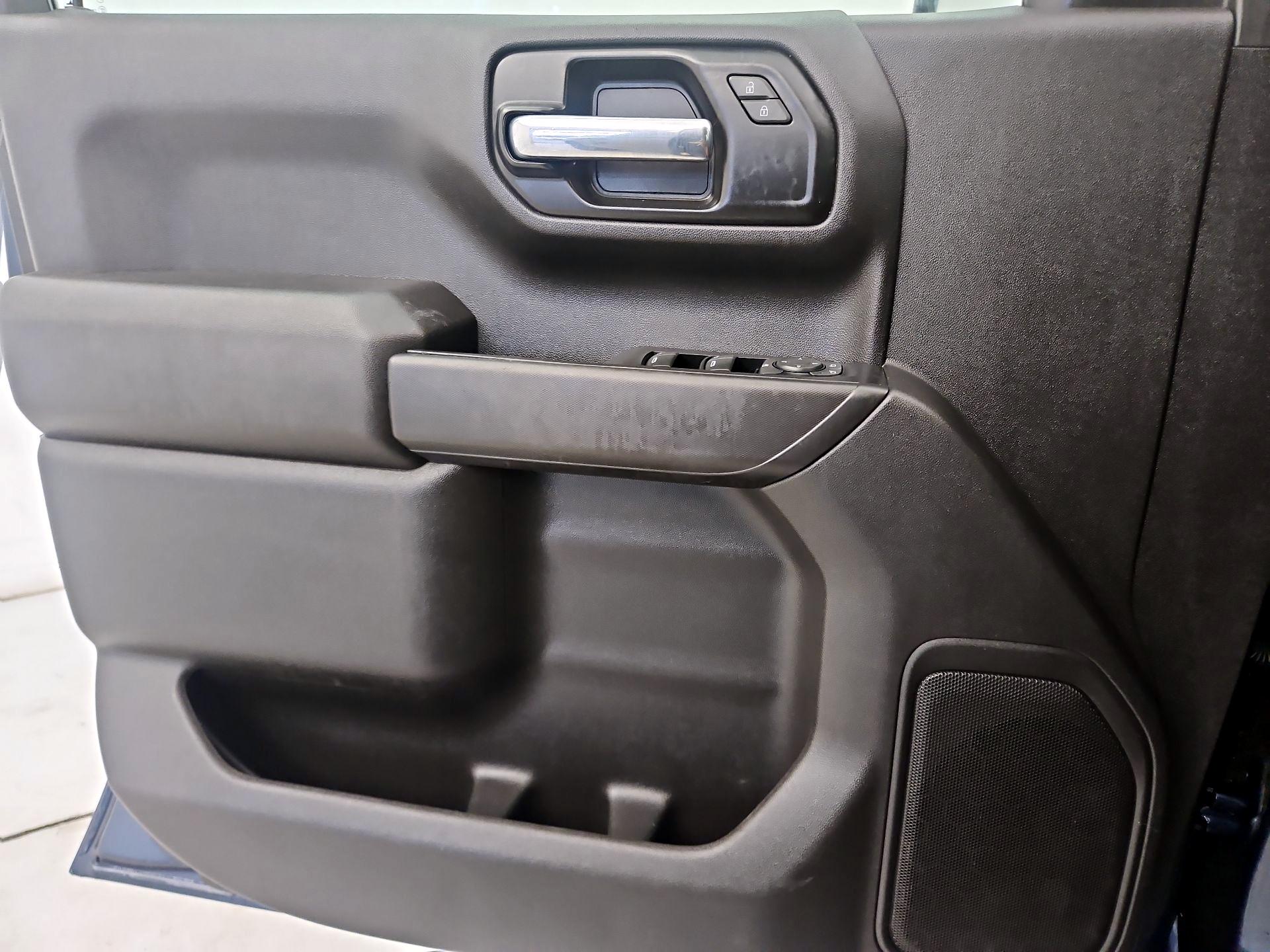 Thumbnail: 2021 Chevrolet Silverado 1500 - 12