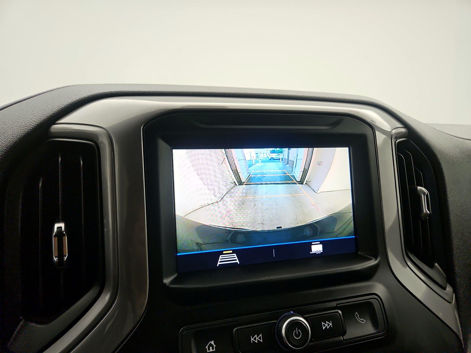 Thumbnail: 2021 Chevrolet Silverado 1500 - 14
