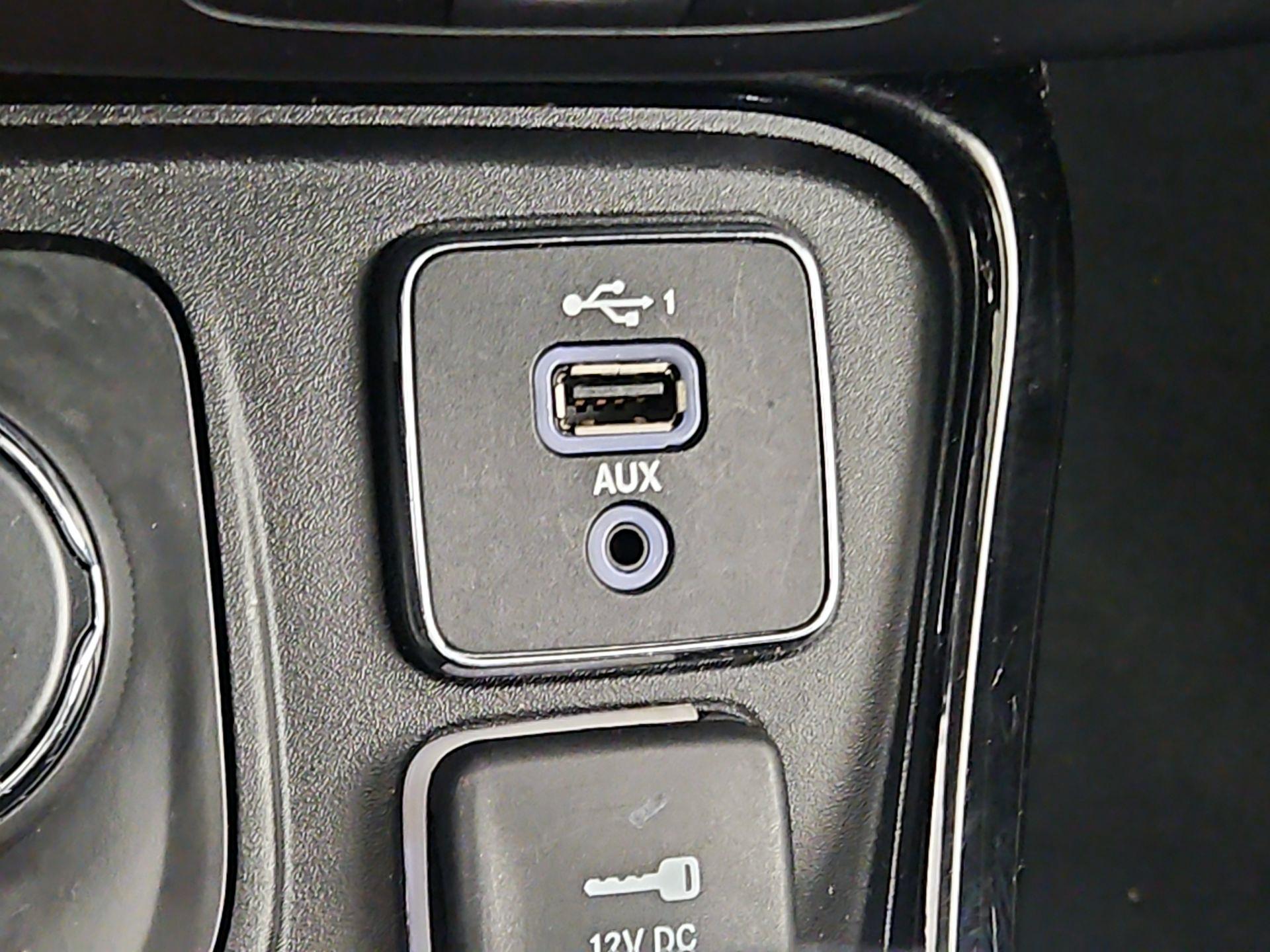 Thumbnail: 2021 Jeep Compass - 18