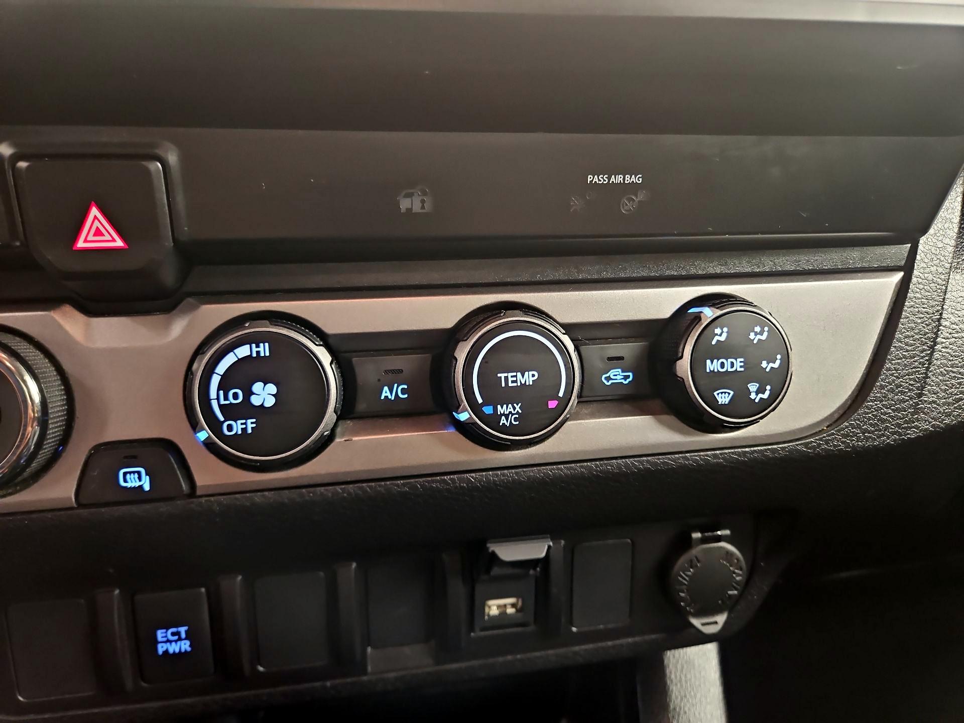 Thumbnail: 2021 Toyota Tacoma - 16