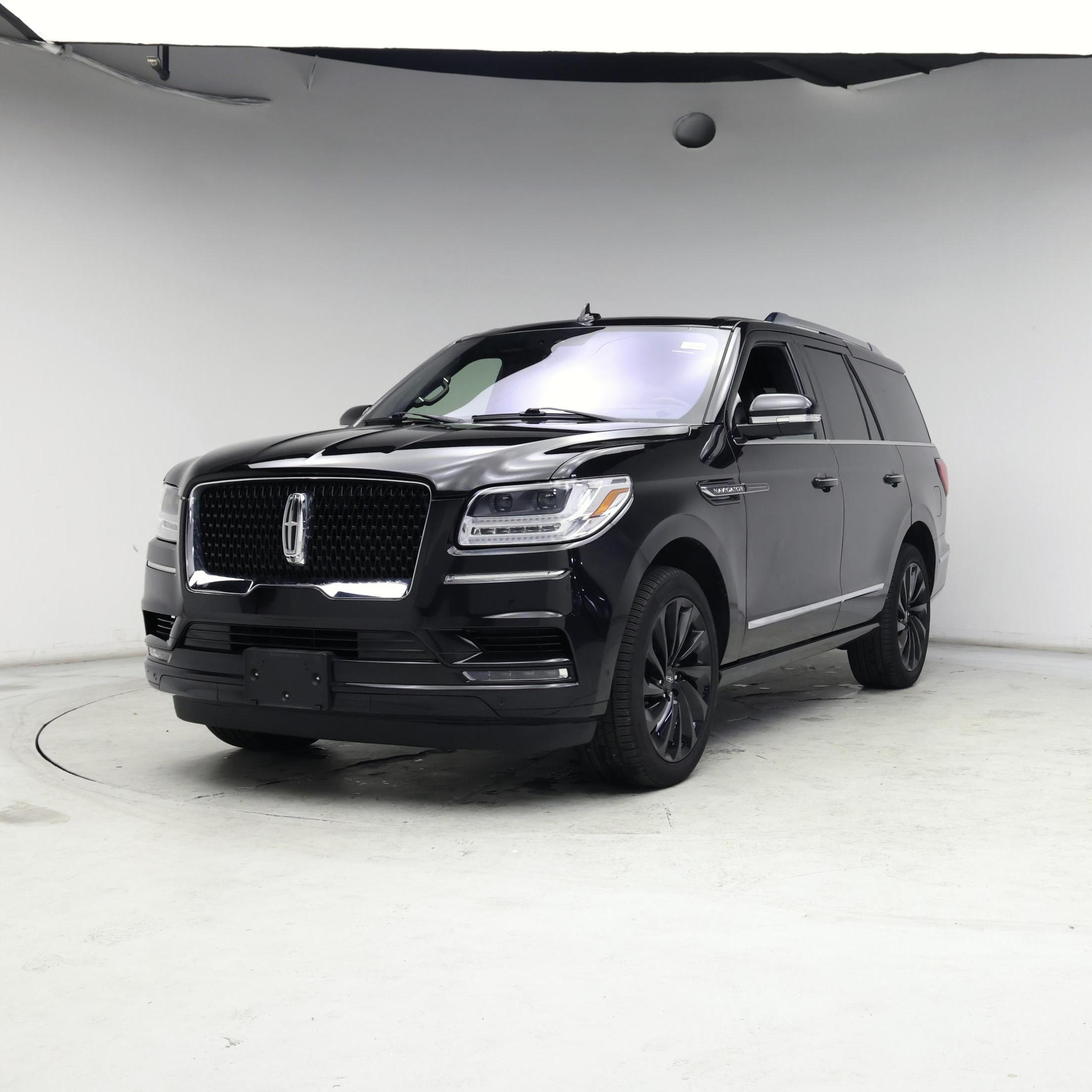 Thumbnail: 2020 Lincoln Navigator - 4