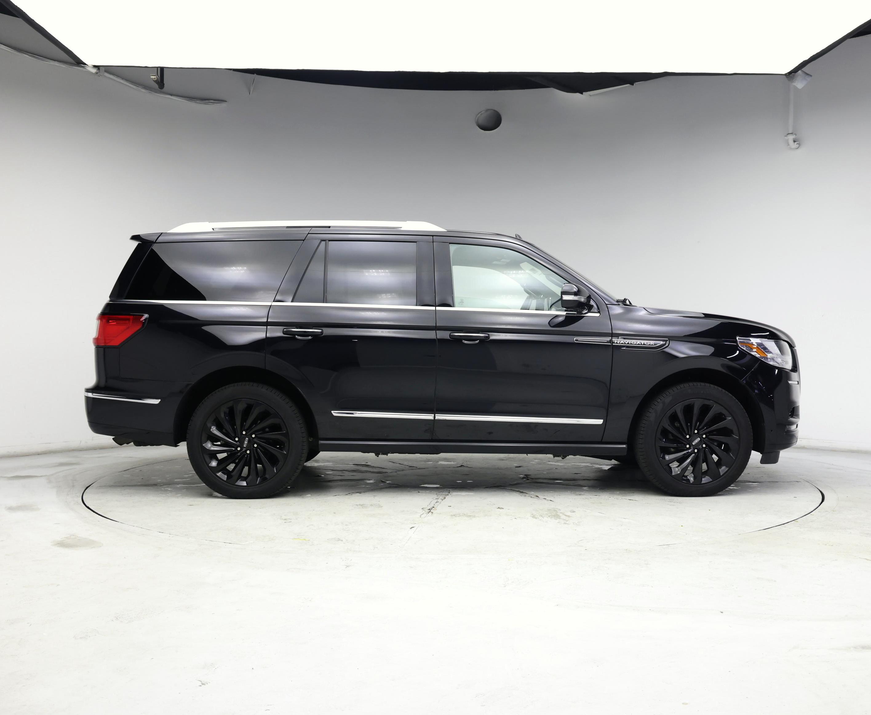 Thumbnail: 2020 Lincoln Navigator - 7