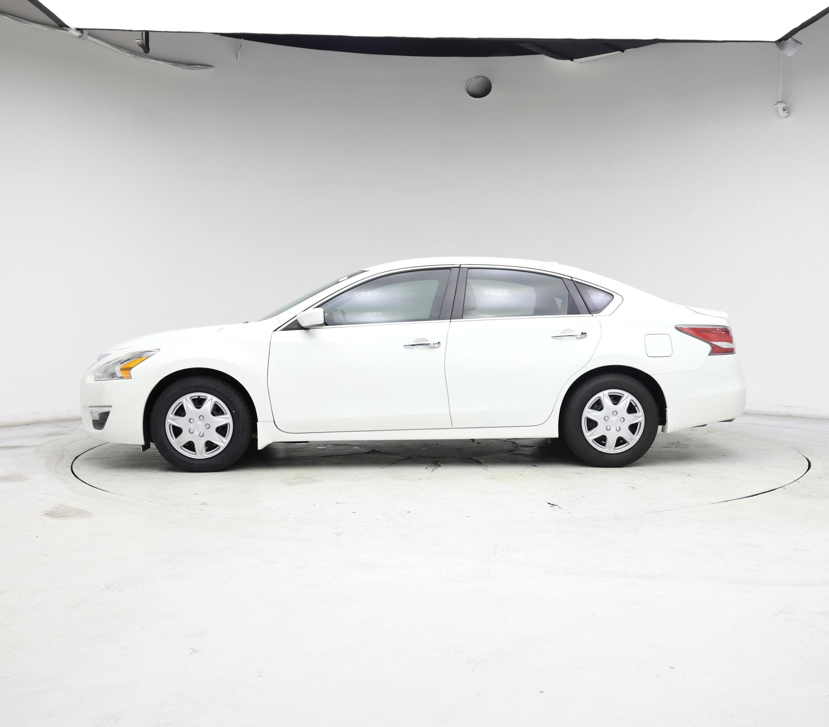 Thumbnail: 2015 Nissan Altima - 3