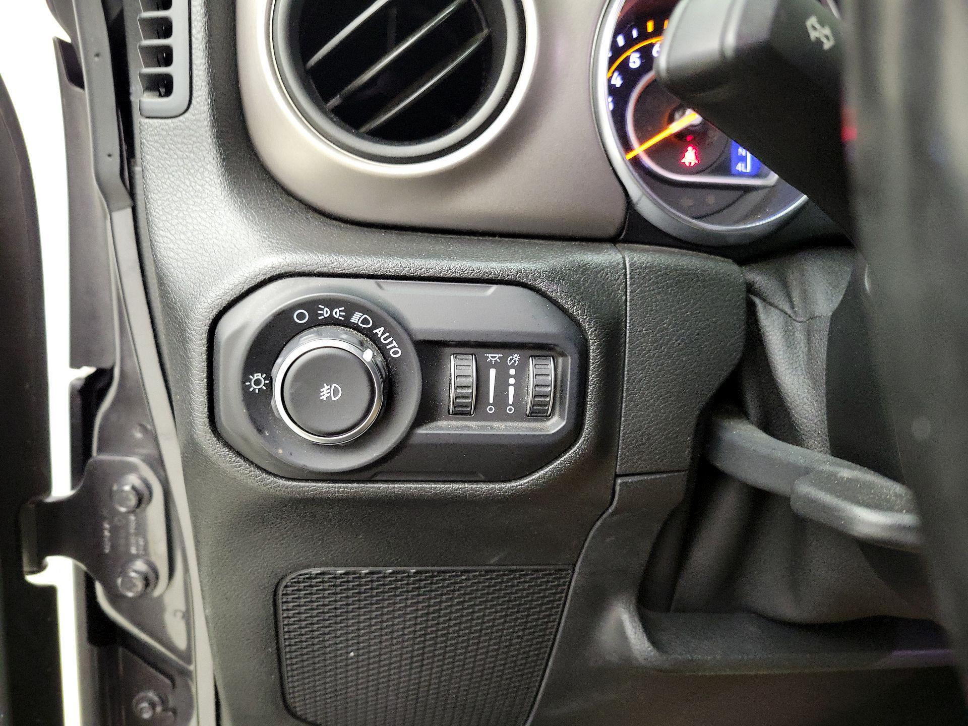 Thumbnail: 2020 Jeep Wrangler - 13