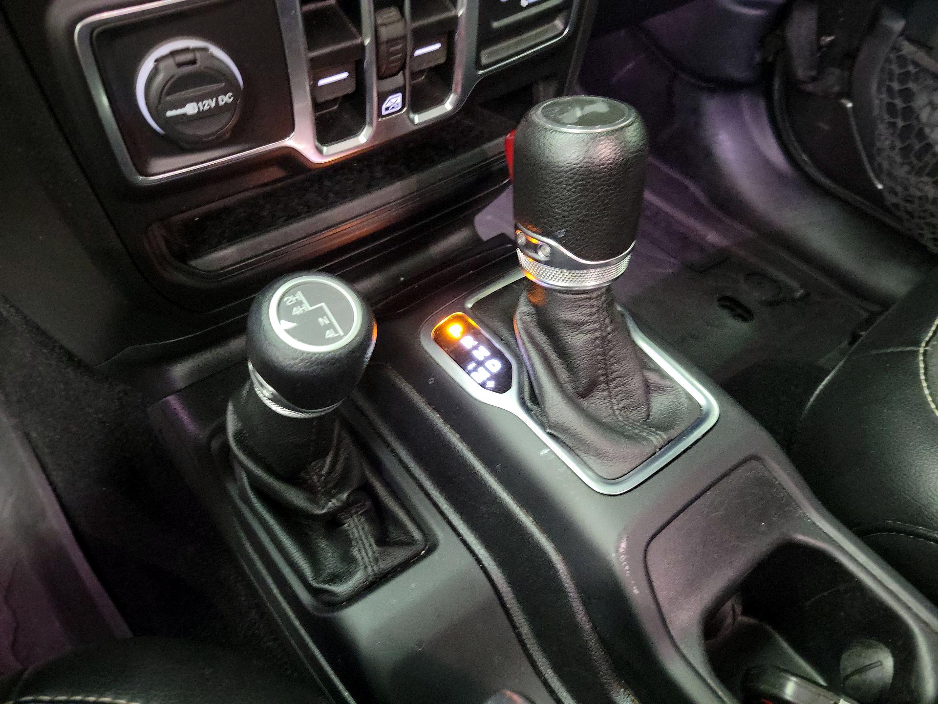 Thumbnail: 2020 Jeep Wrangler - 17
