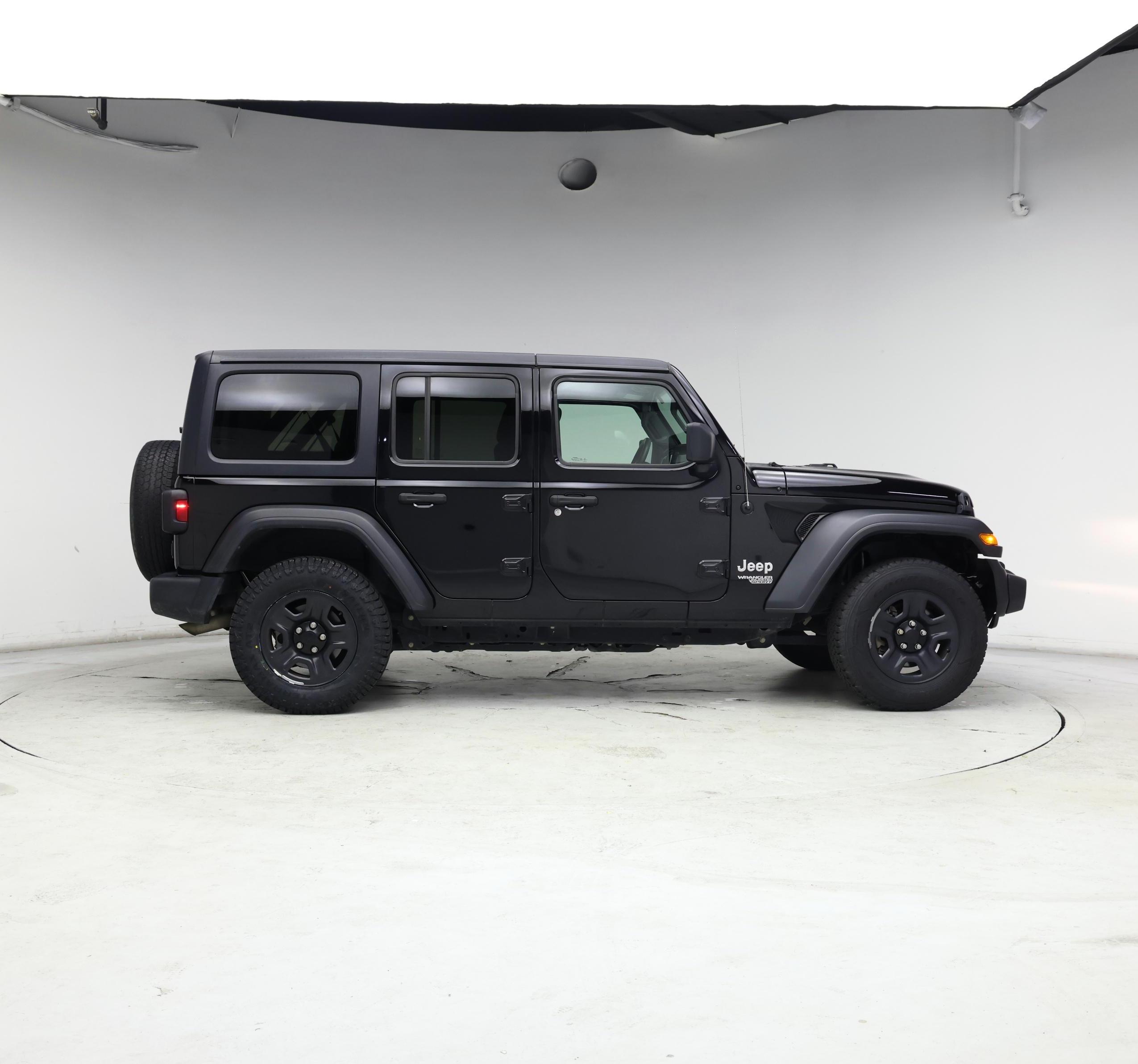 Thumbnail: 2019 Jeep Wrangler - 7