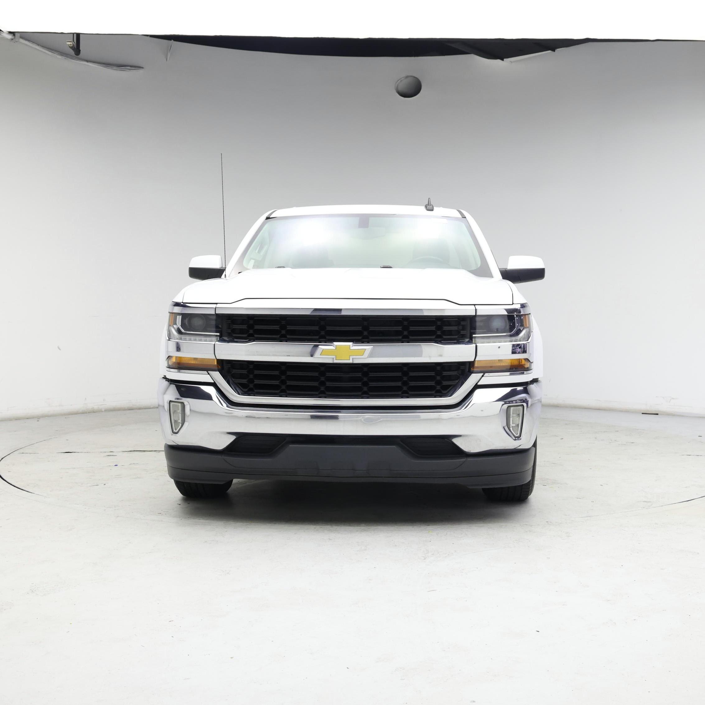 Thumbnail: 2018 Chevrolet Silverado 1500 - 5