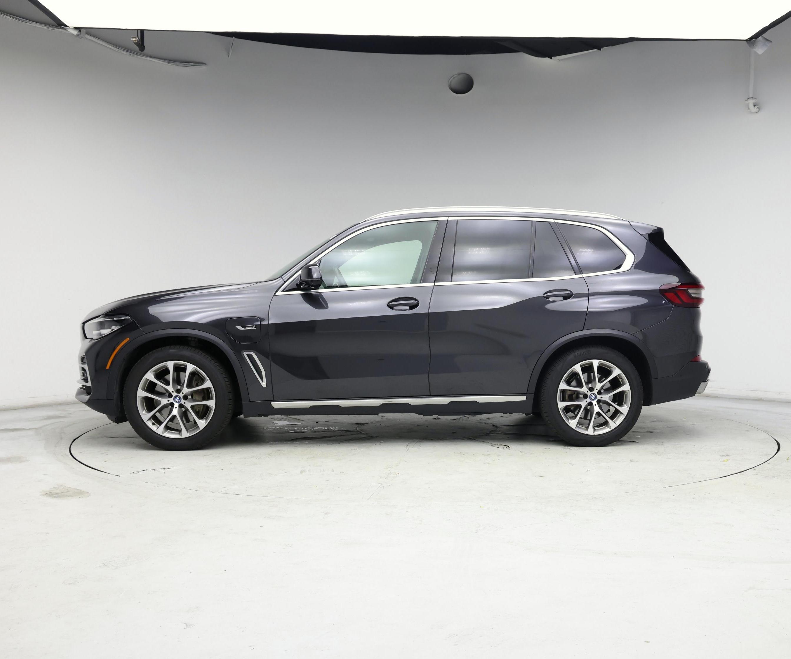 Thumbnail: 2022 BMW X5 - 3