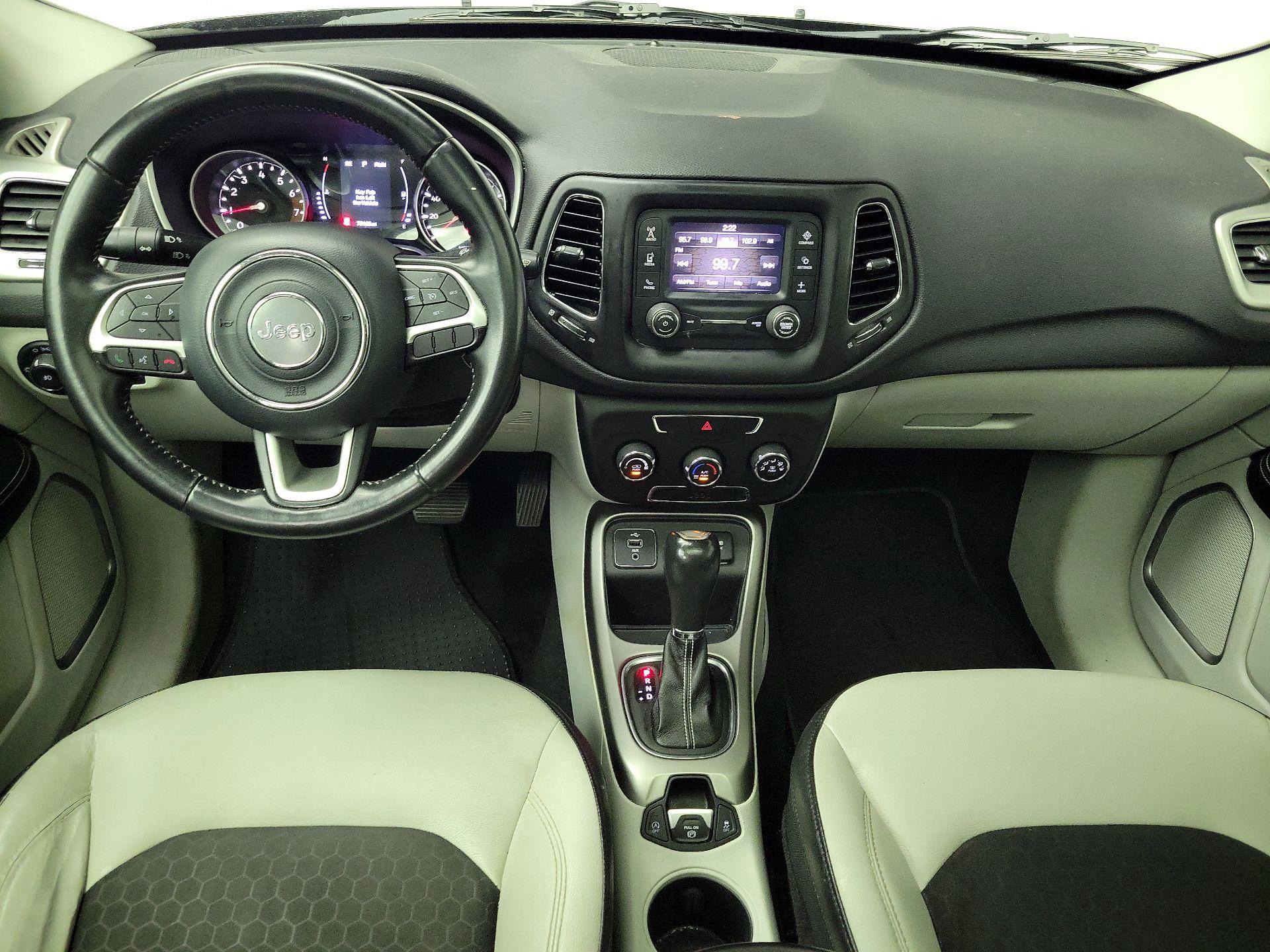 Thumbnail: 2018 Jeep Compass - 9