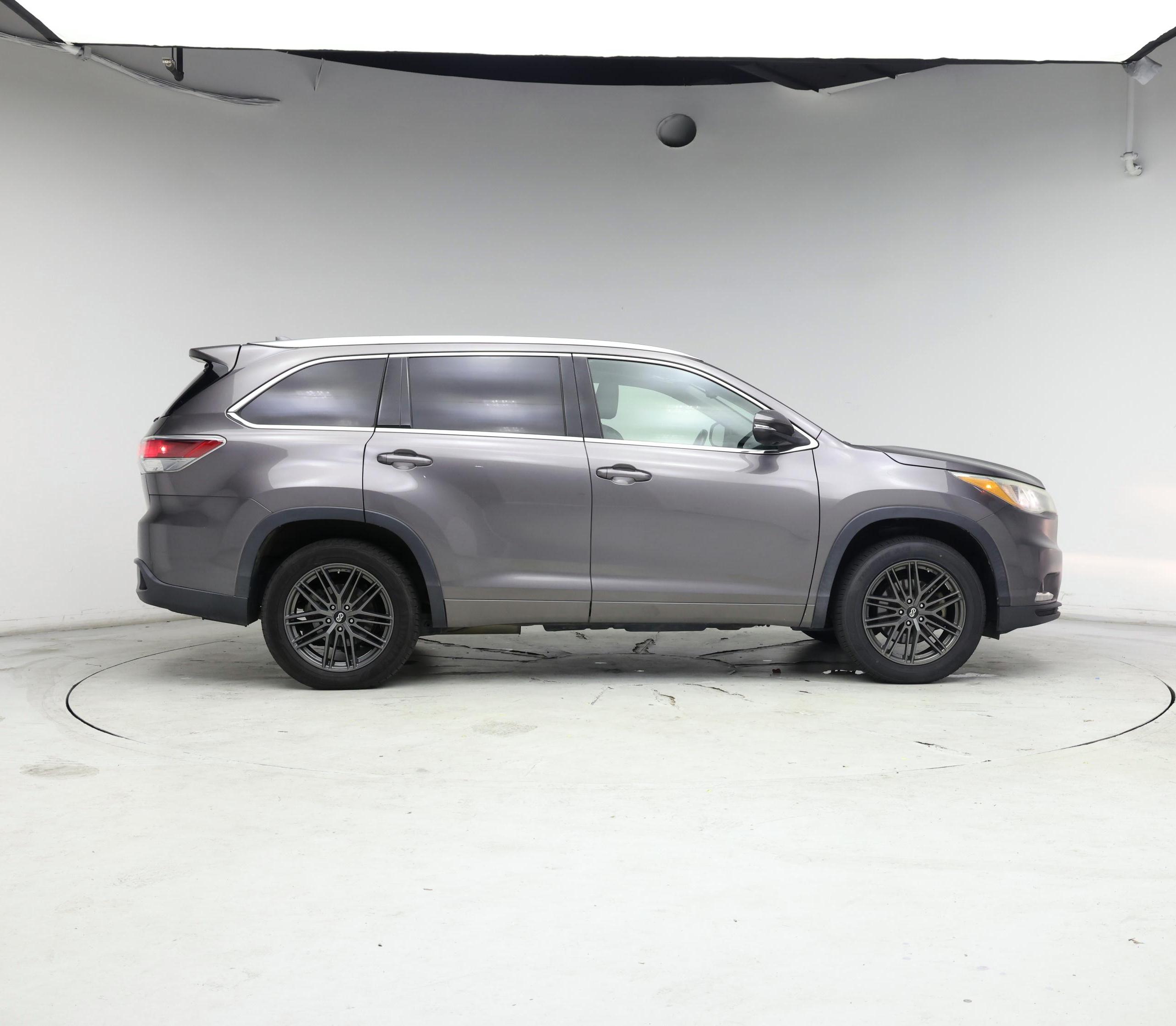 Thumbnail: 2015 Toyota Highlander - 7
