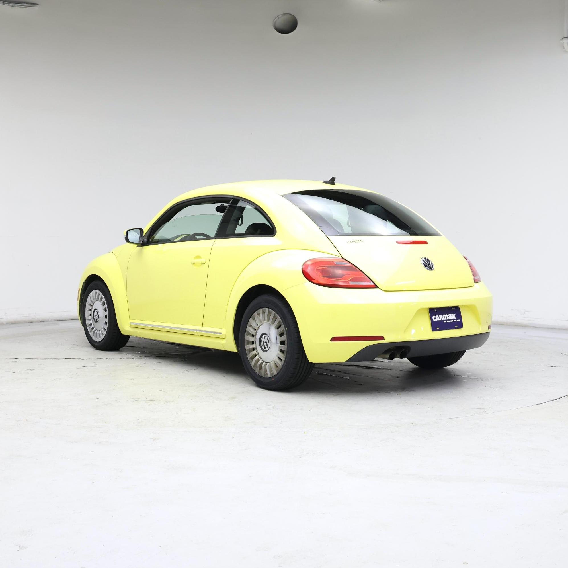 Thumbnail: 2015 Volkswagen Beetle - 2