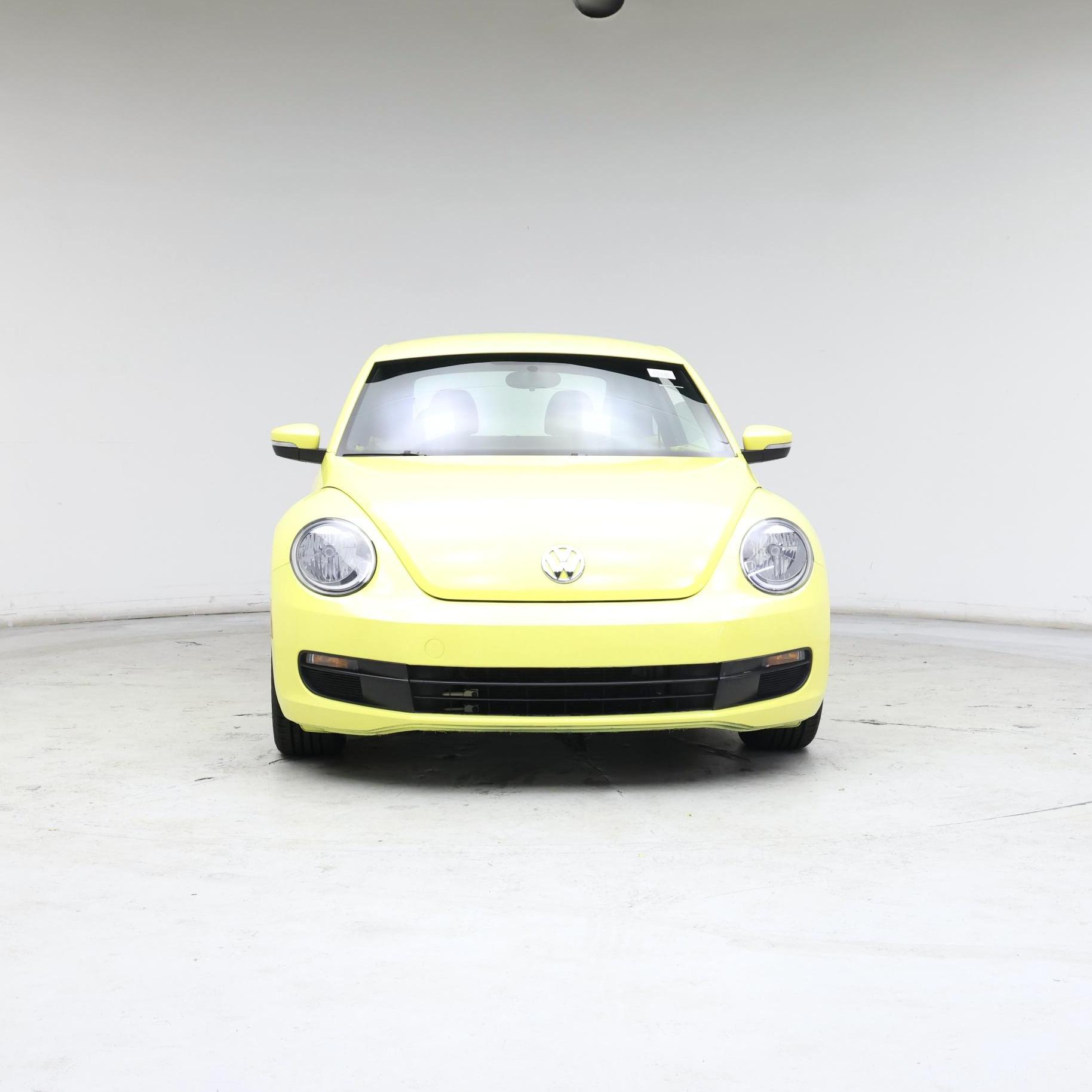 Thumbnail: 2015 Volkswagen Beetle - 5