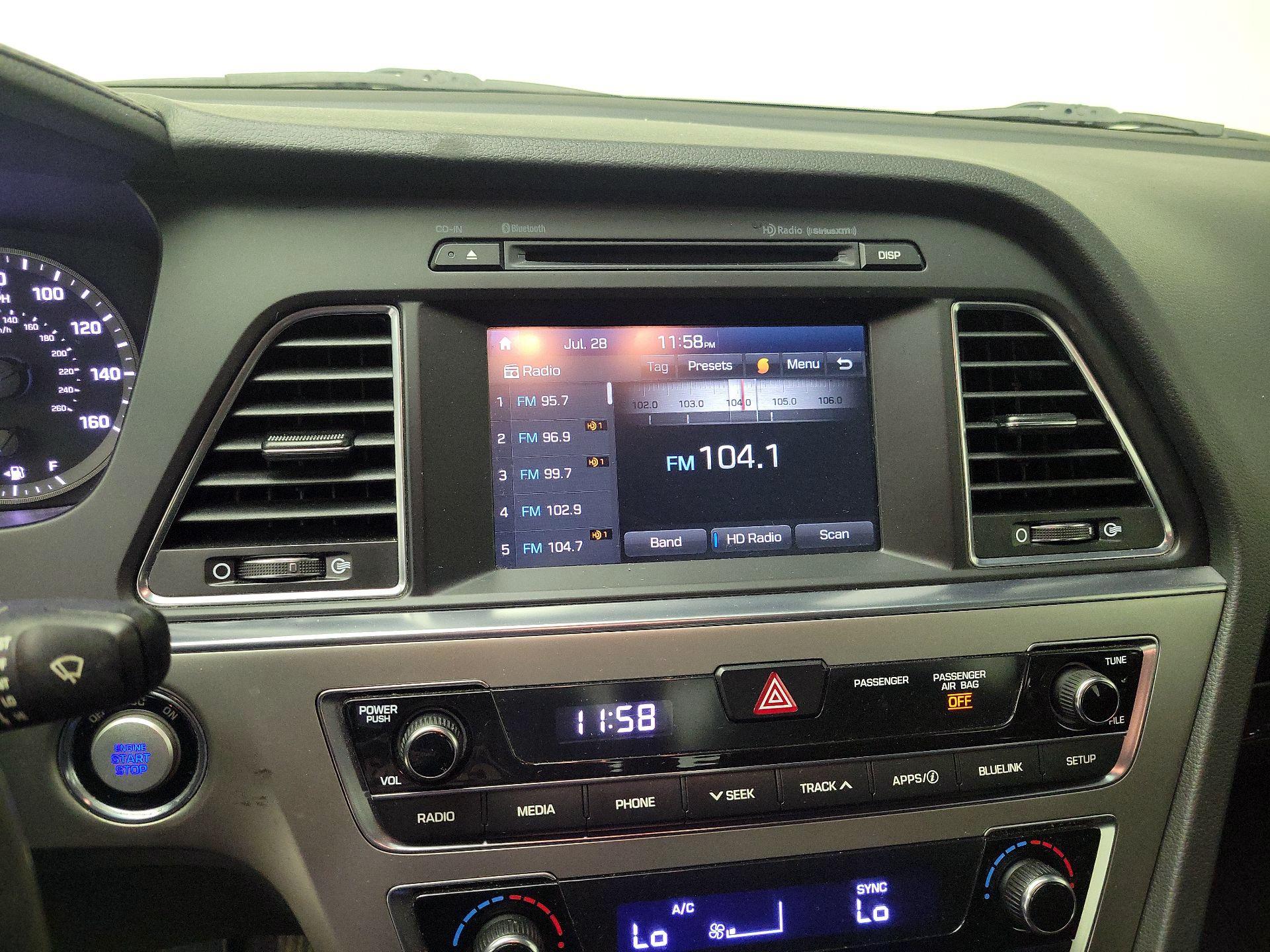Thumbnail: 2016 Hyundai Sonata - 15