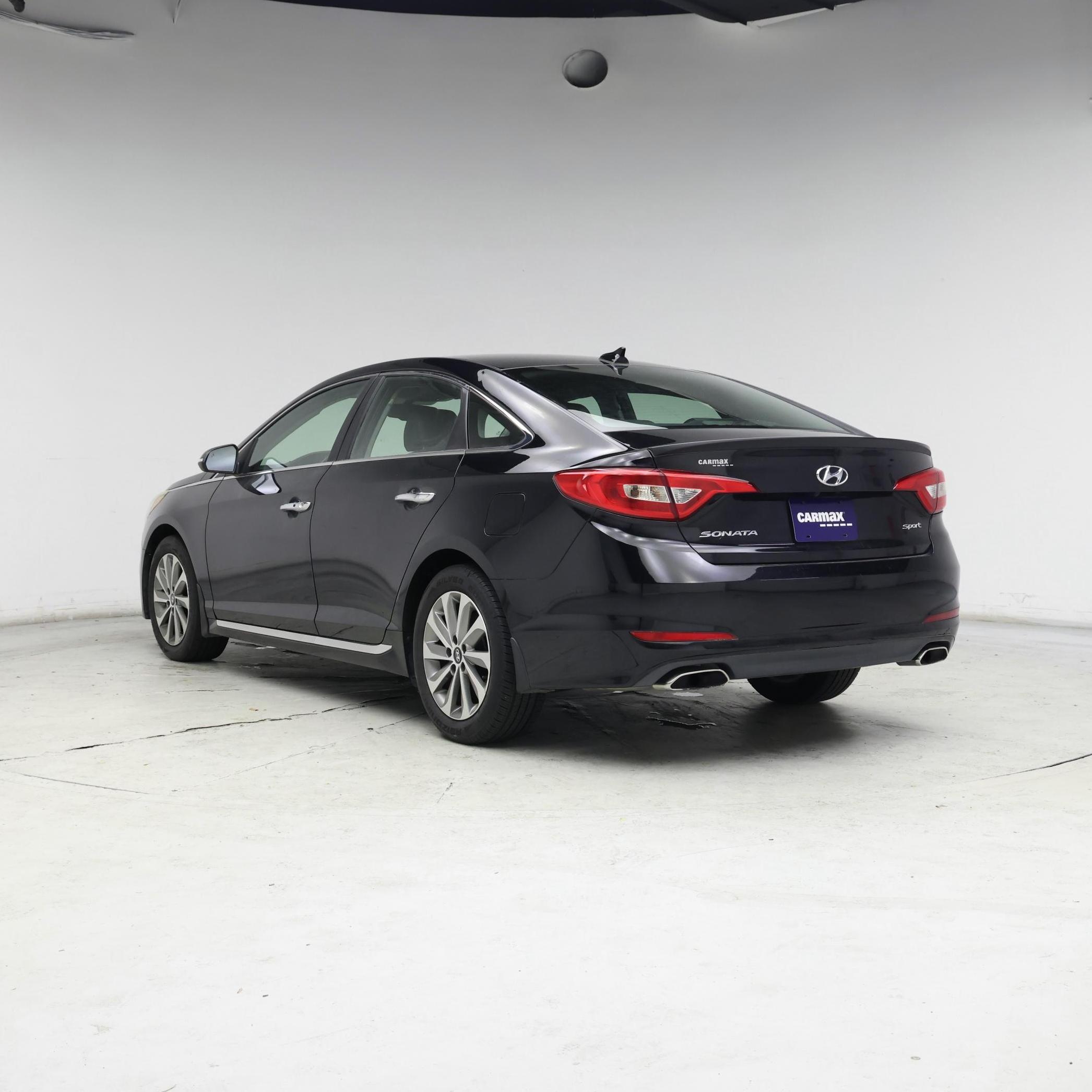 Thumbnail: 2016 Hyundai Sonata - 2