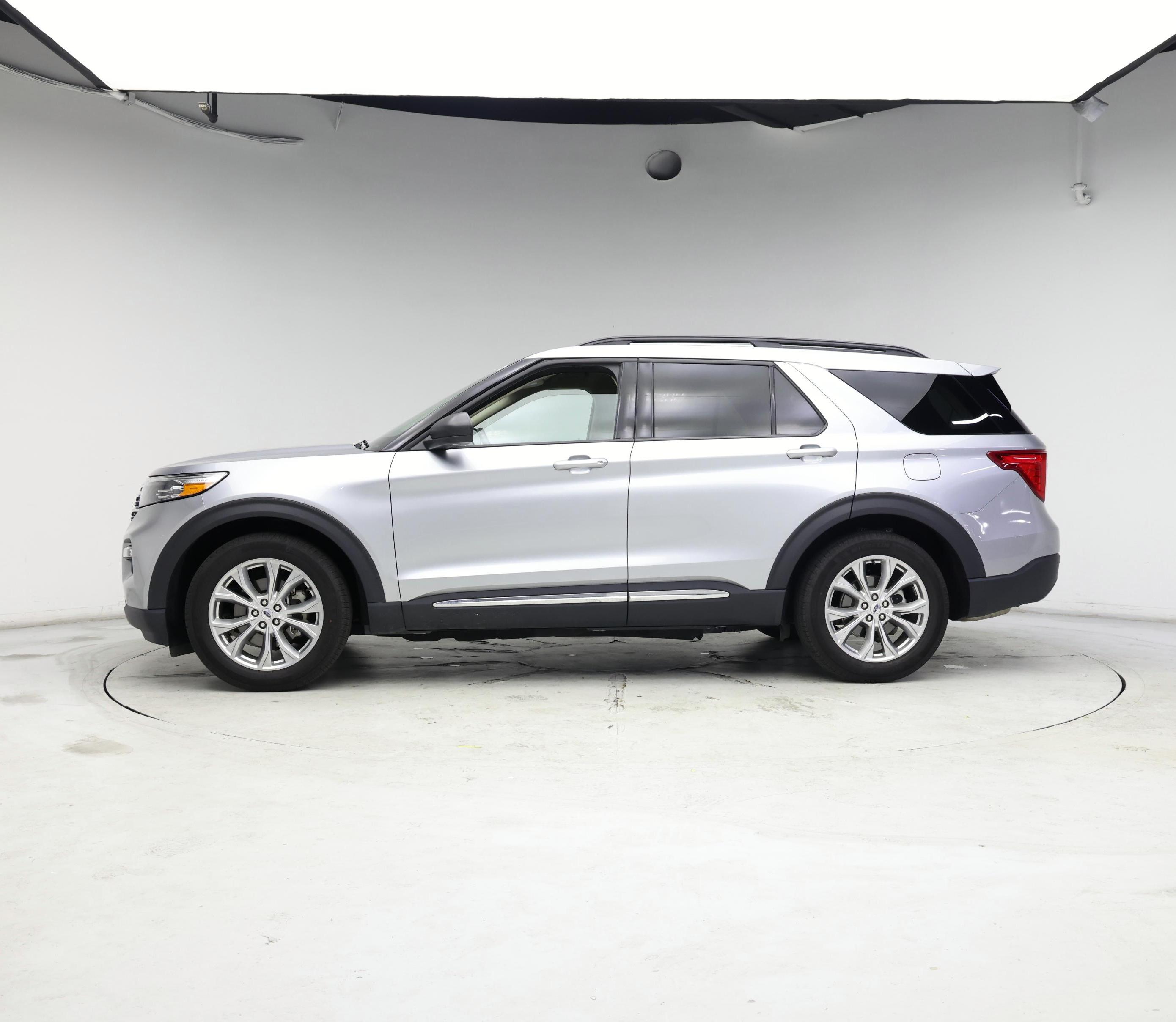 Thumbnail: 2024 Ford Explorer - 3