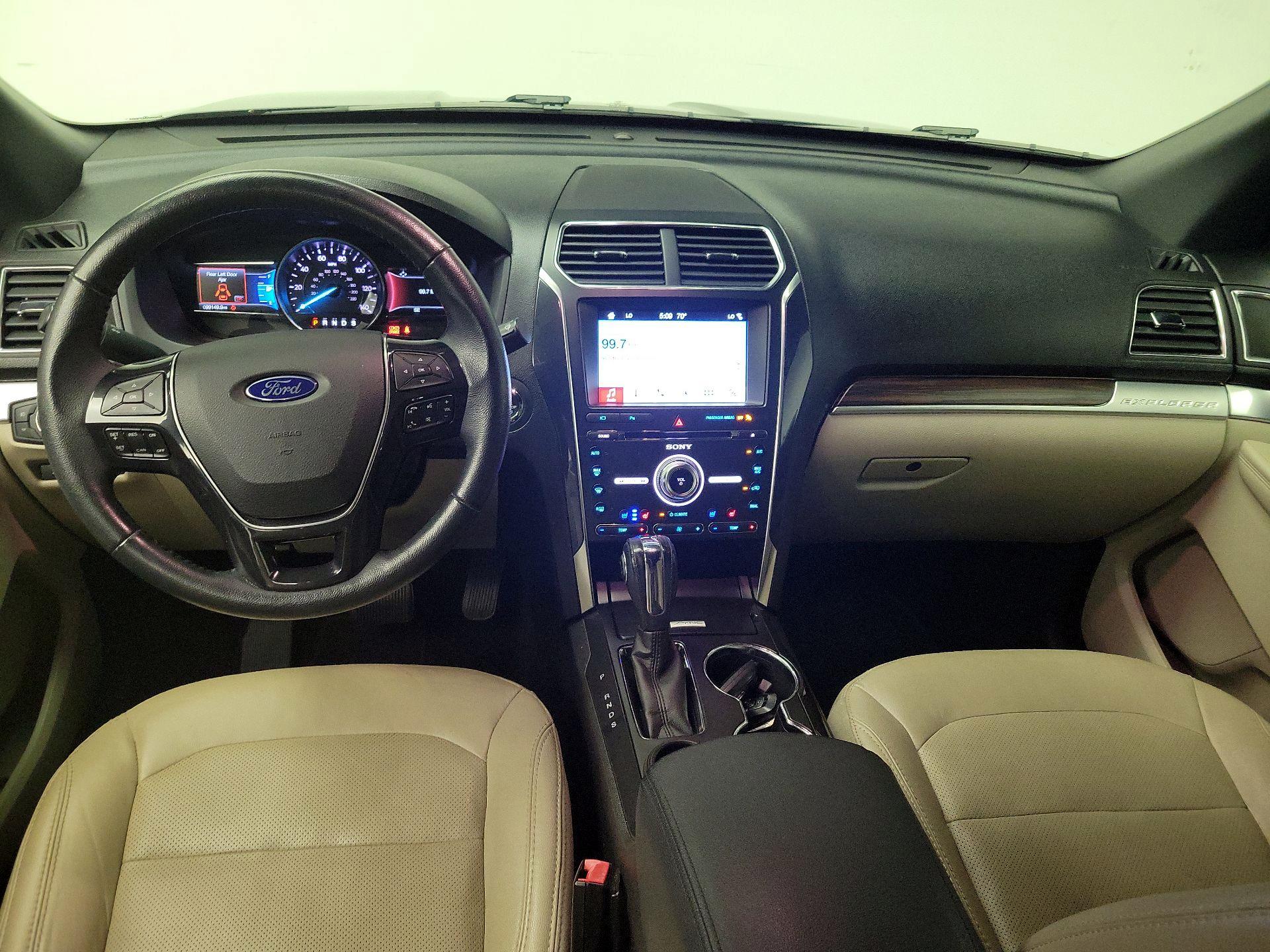 Thumbnail: 2018 Ford Explorer - 9