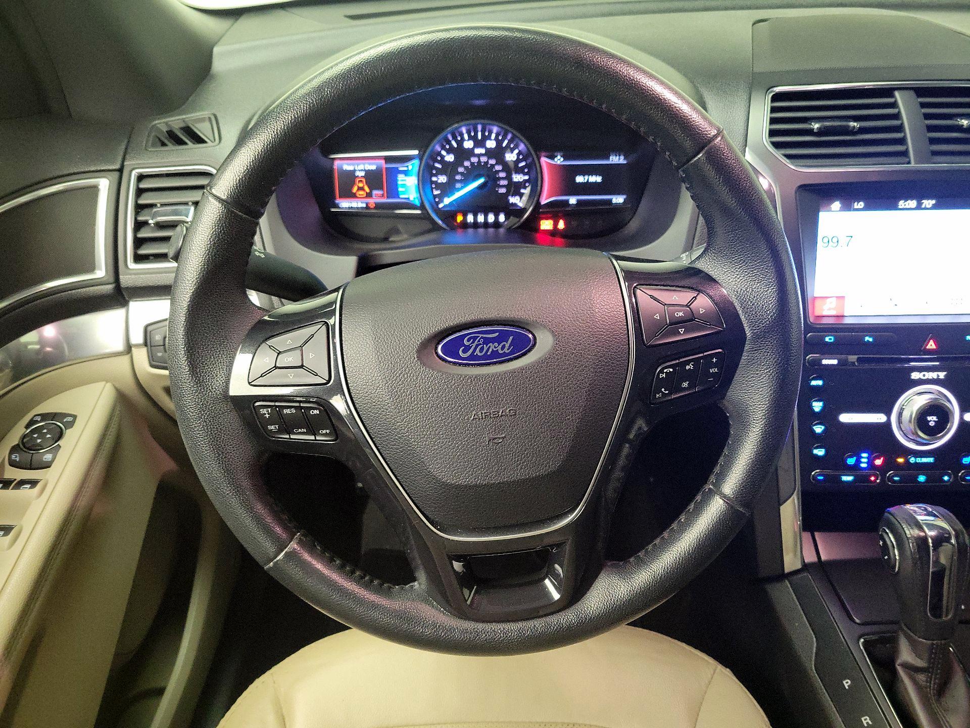 Thumbnail: 2018 Ford Explorer - 10