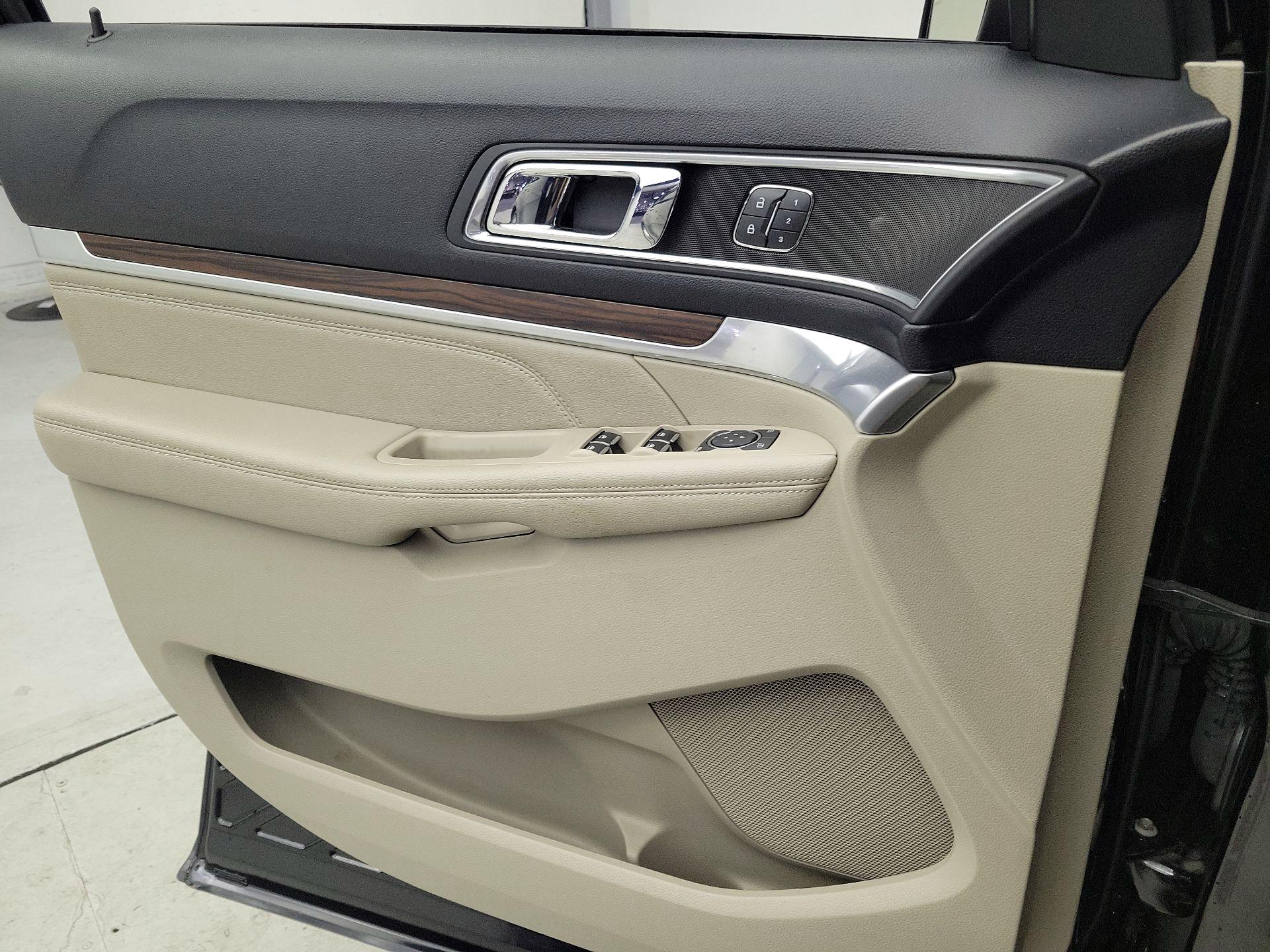 Thumbnail: 2018 Ford Explorer - 12