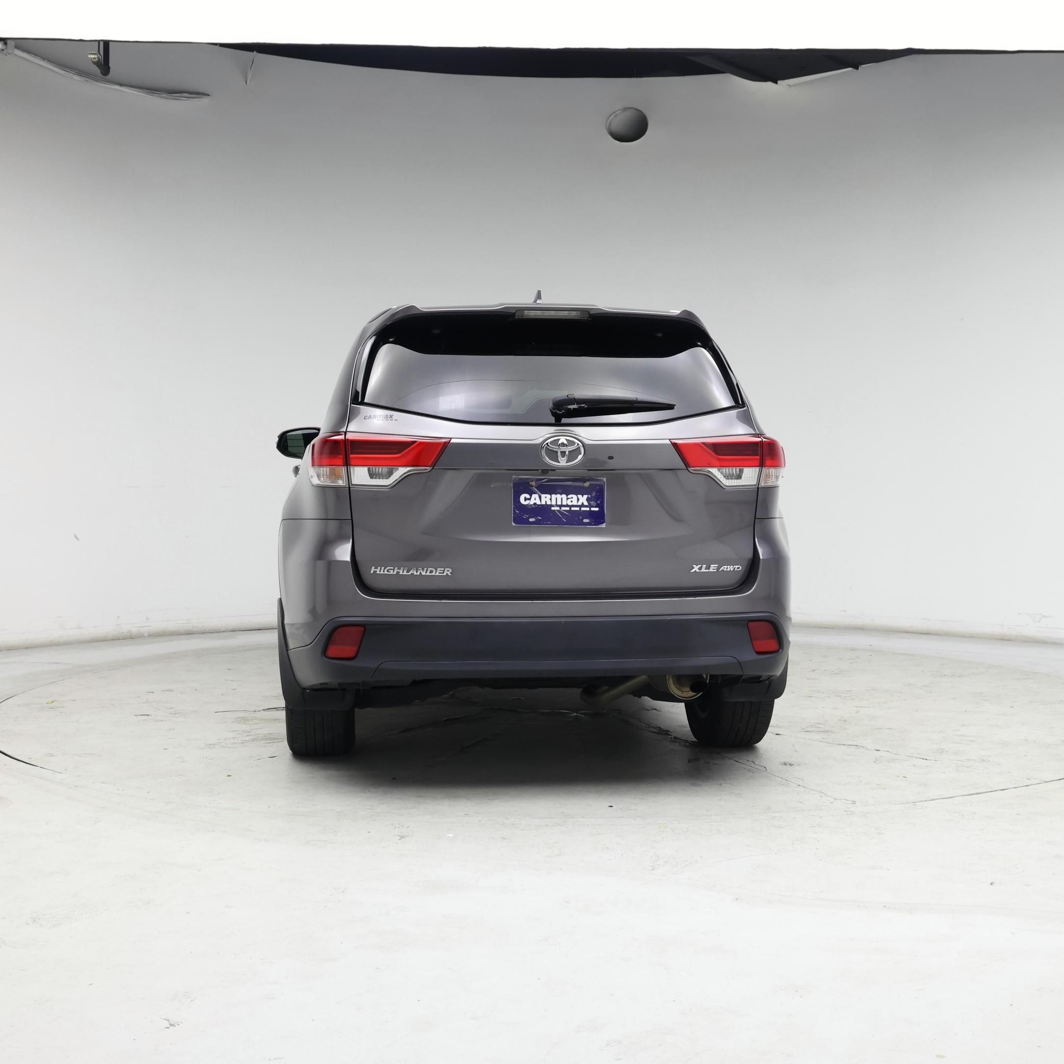 Thumbnail: 2017 Toyota Highlander - 6