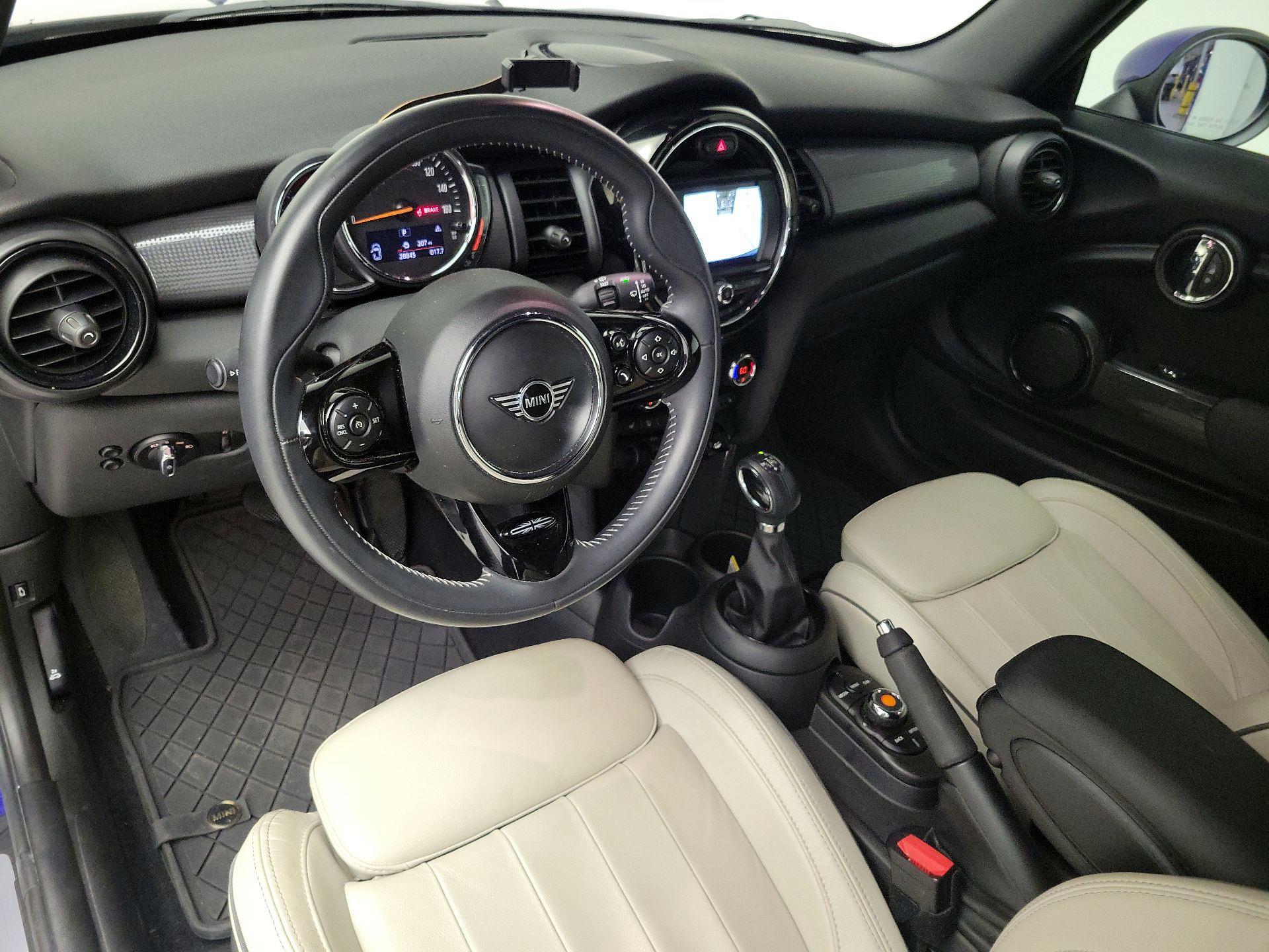 Thumbnail: 2019 MINI Cooper - 9
