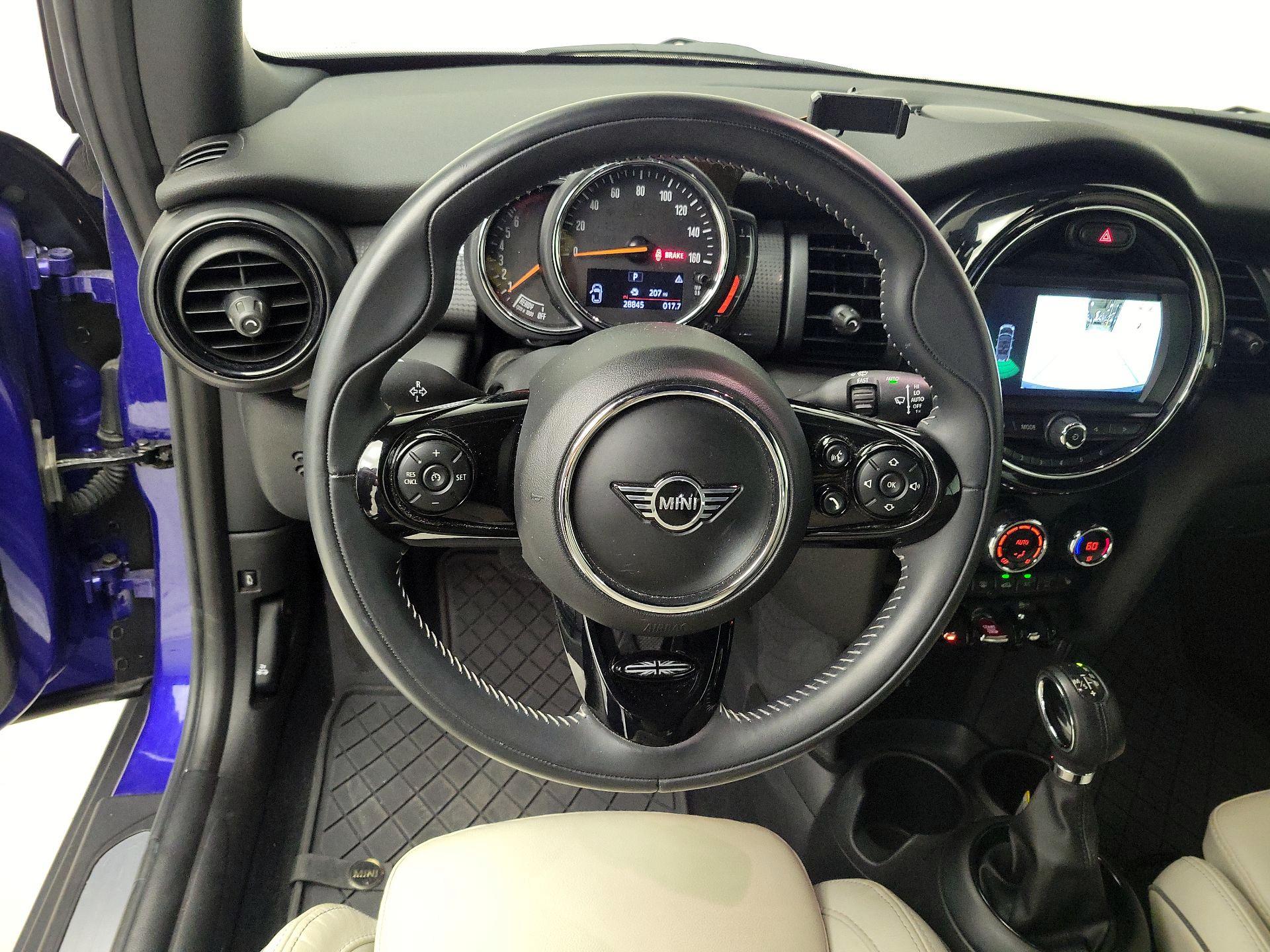 Thumbnail: 2019 MINI Cooper - 10