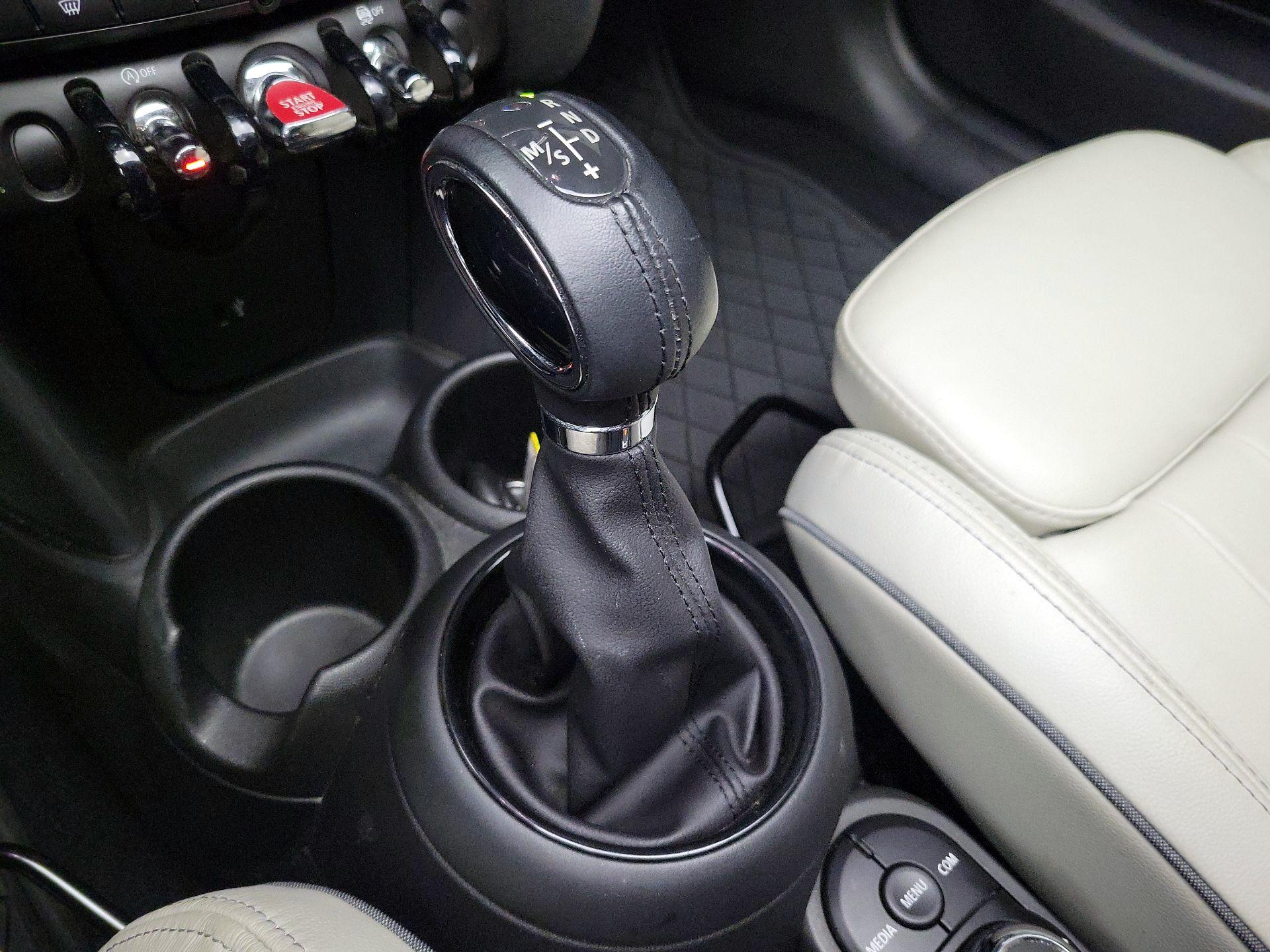 Thumbnail: 2019 MINI Cooper - 17