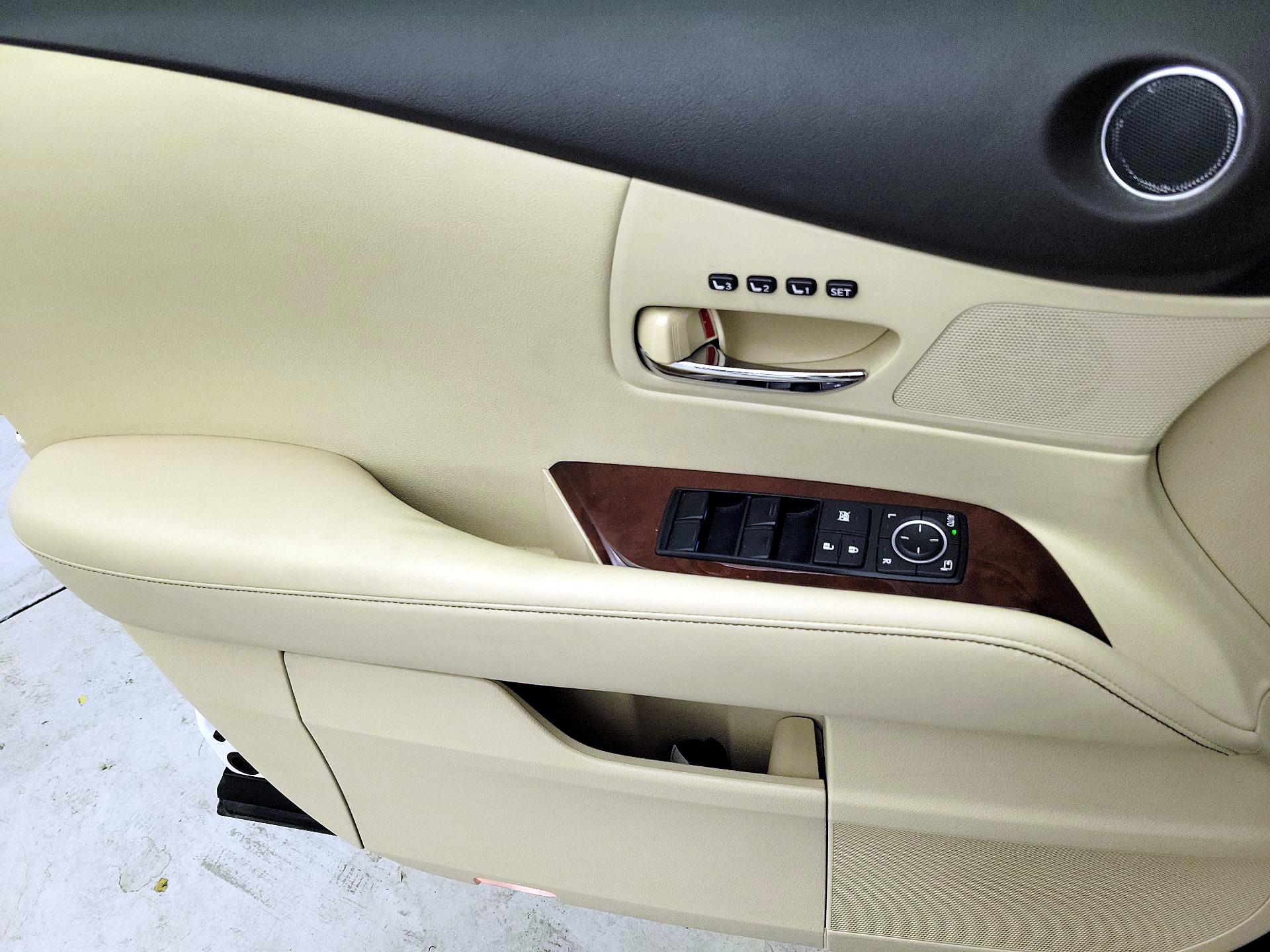 Thumbnail: 2013 Lexus RX - 12