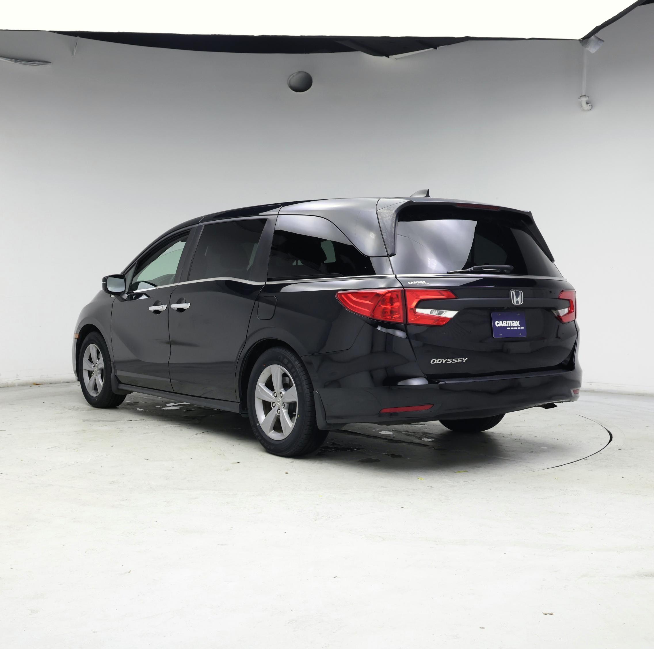 Thumbnail: 2018 Honda Odyssey - 2