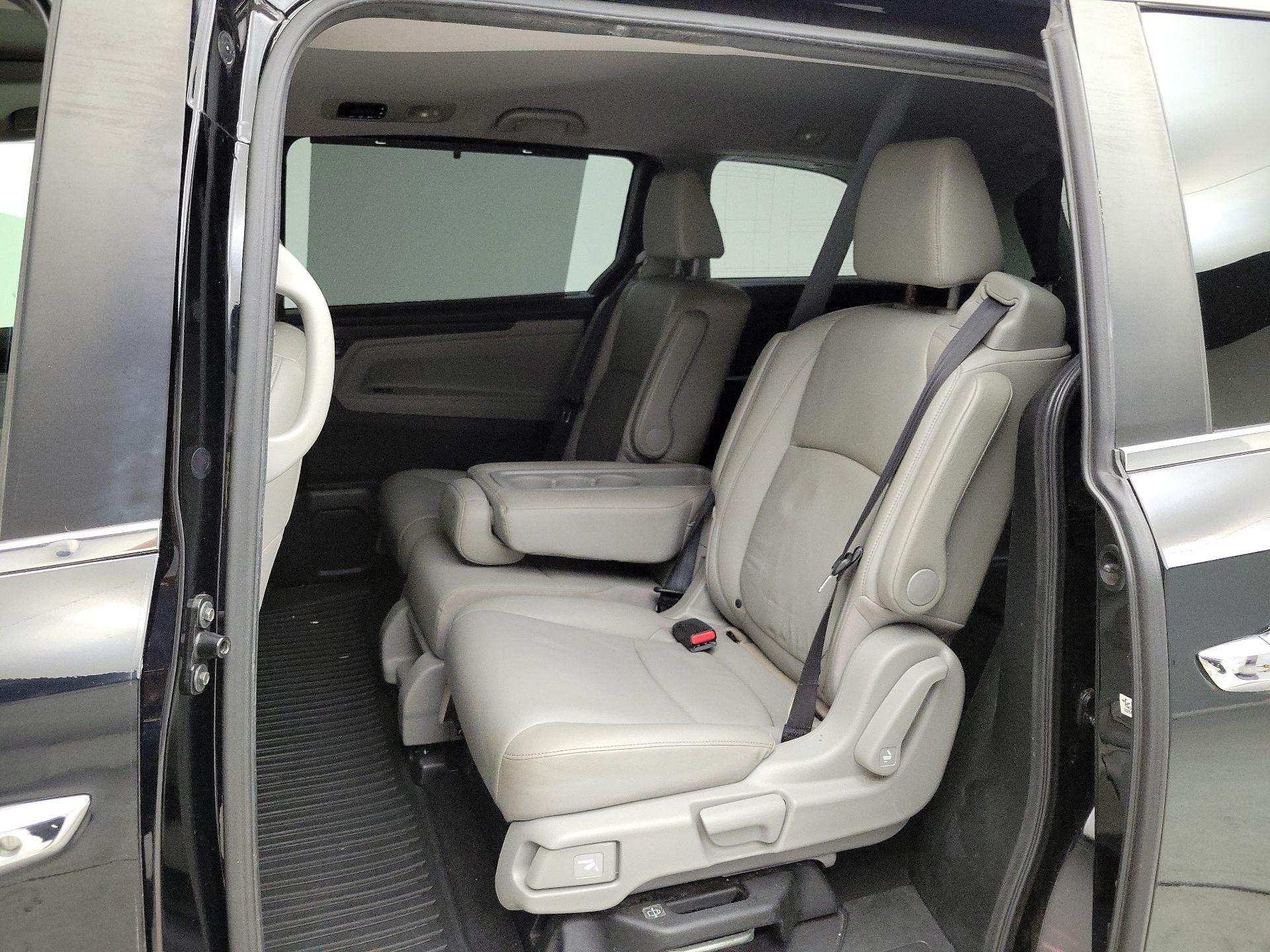 Thumbnail: 2018 Honda Odyssey - 20