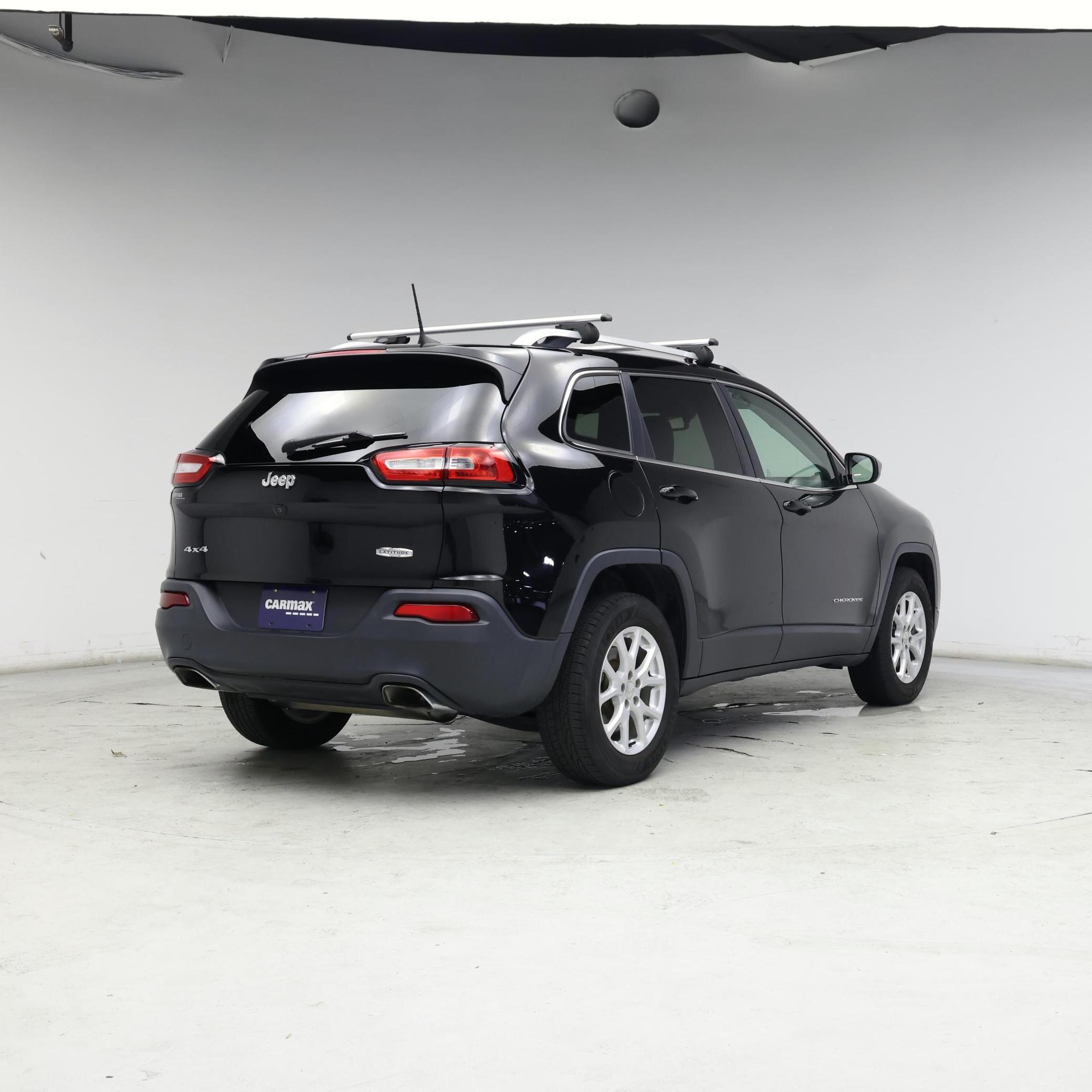 Thumbnail: 2017 Jeep Cherokee - 8
