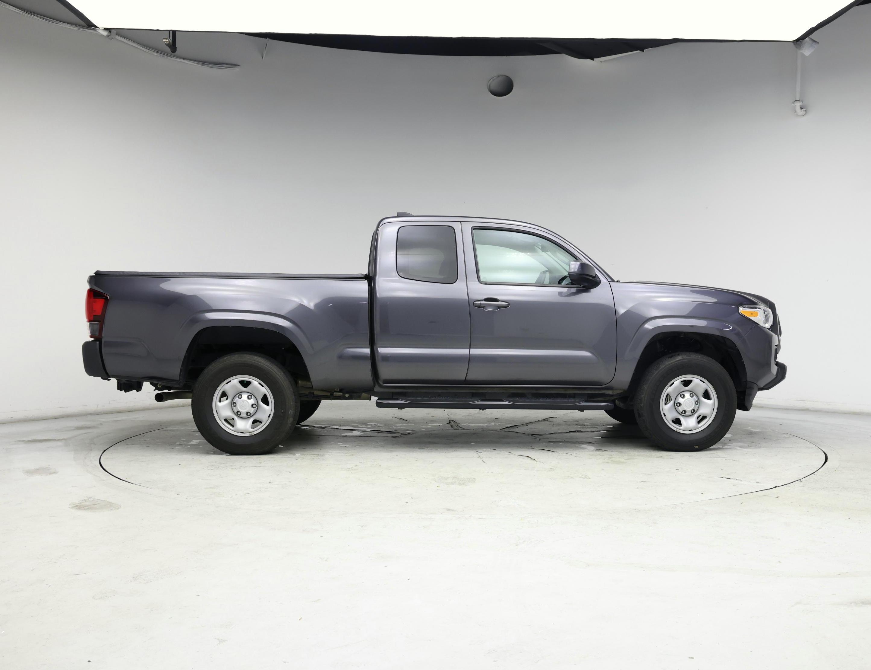 Thumbnail: 2021 Toyota Tacoma - 7